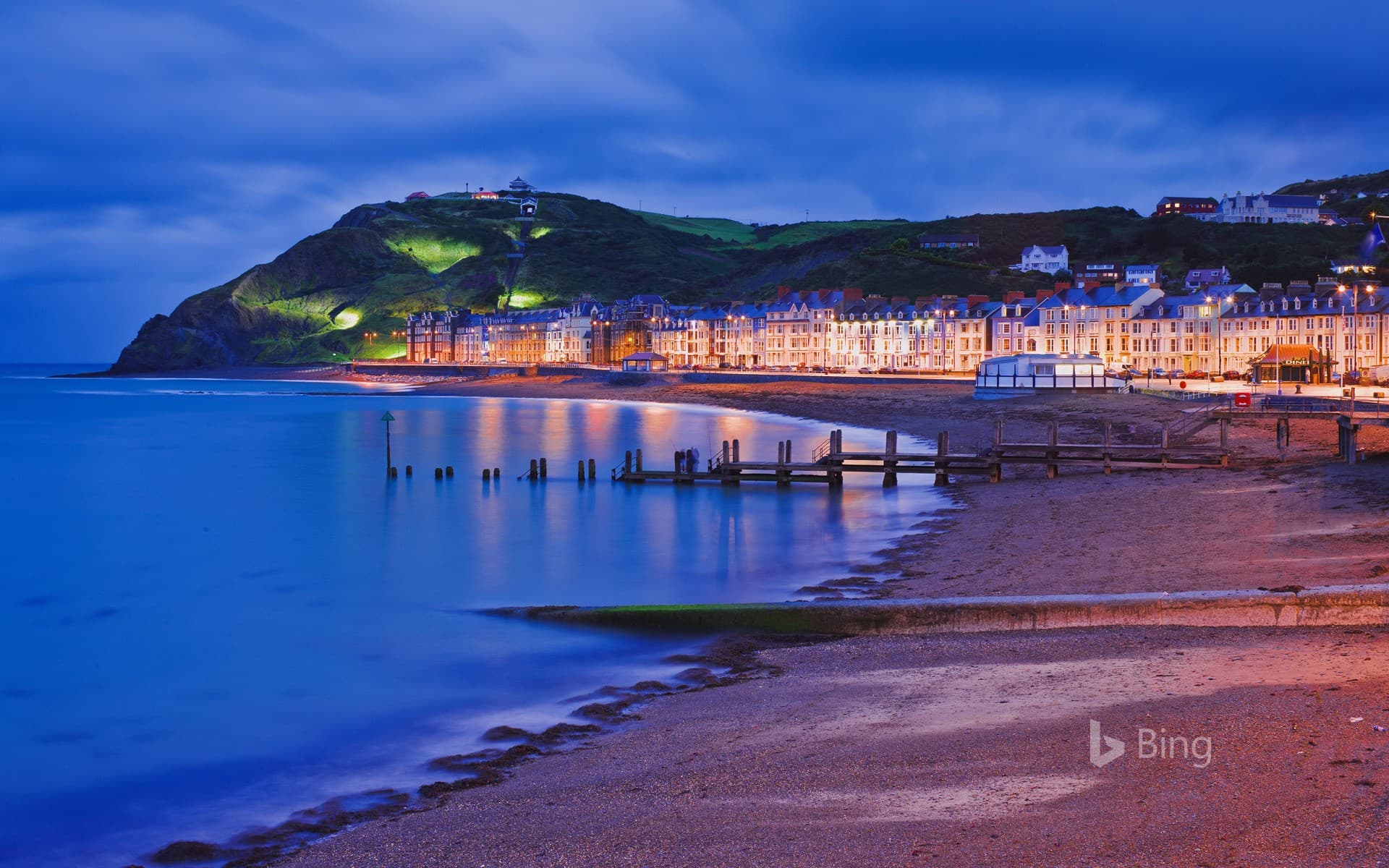 Bing Wallpaper: The seafront and promenade of Aberystwyth in Ceredigion, Wales