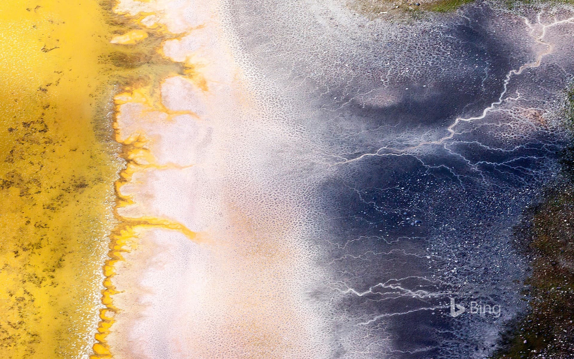 Bing Wallpaper: Aerial photography over the Cariboo region of British Columbia, Canada