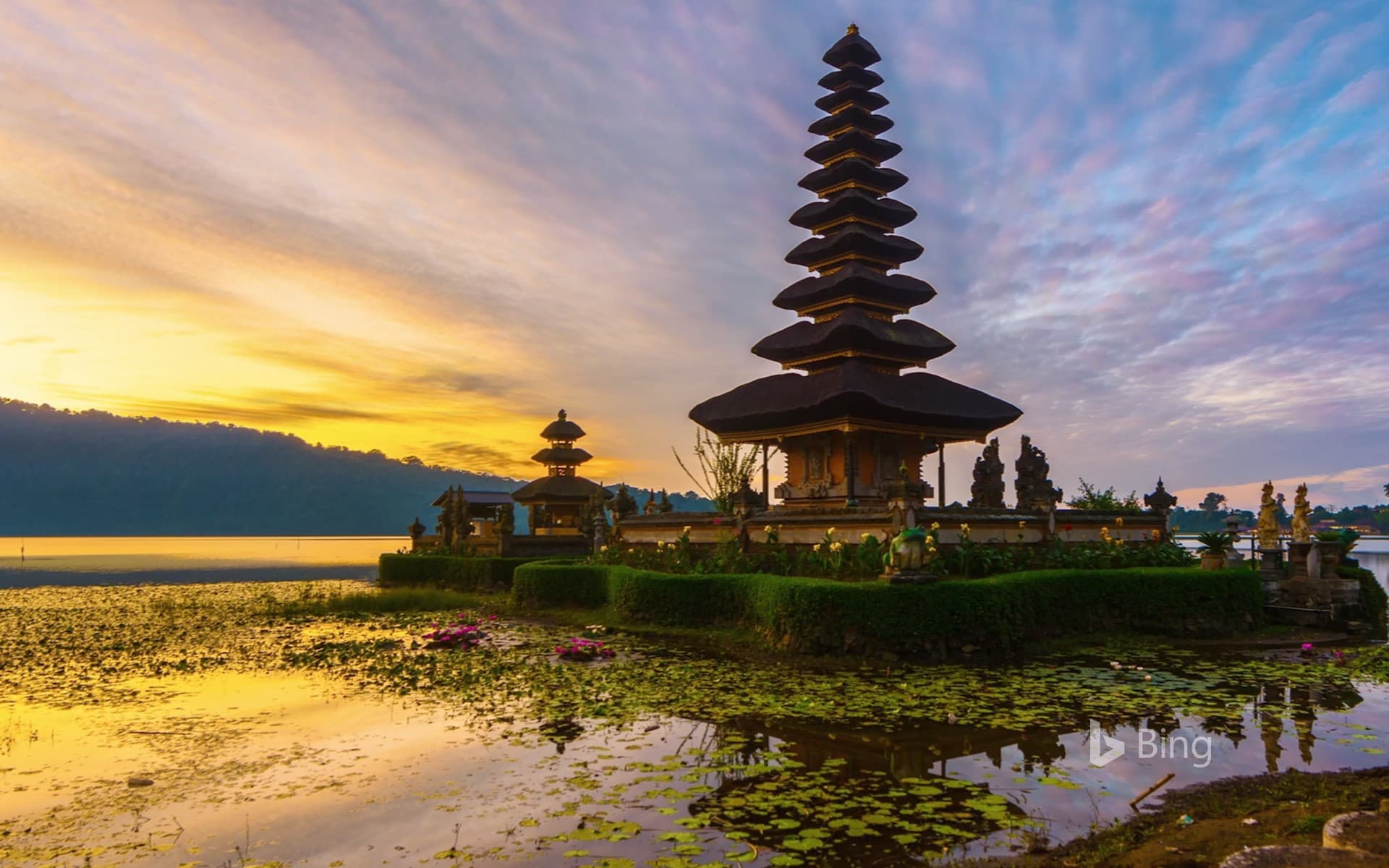 Bing Wallpaper: Sunrise at Pura Ulun Danu Bratan temple in Bali, Indonesia