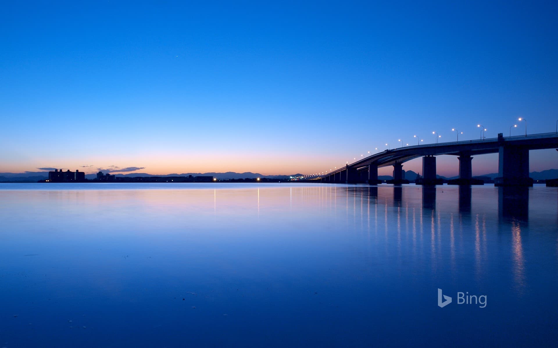 Bing Wallpaper: "Lake Biwa Ohashi at dawn" Shiga