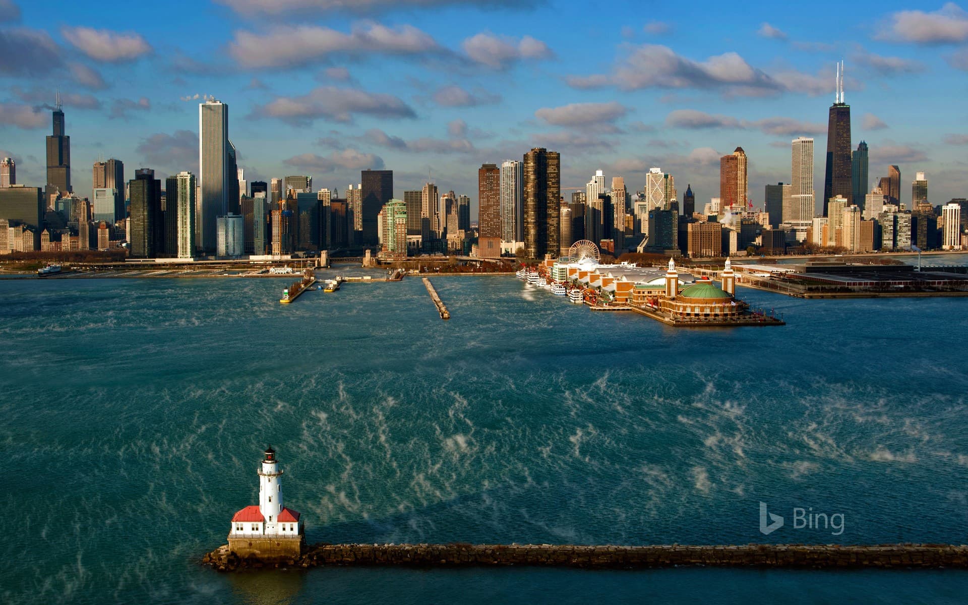 Bing Wallpaper: Chicago Harbor Light on Lake Michigan