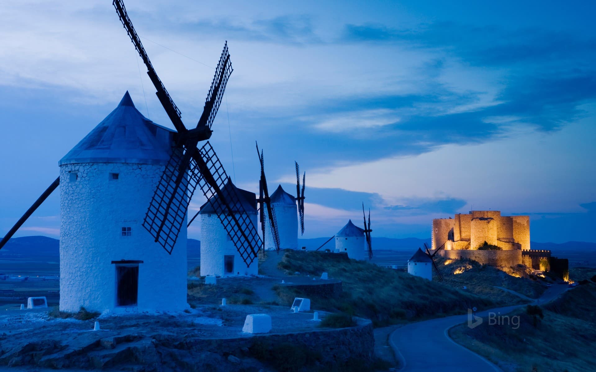 Bing Wallpaper: Windmills in Consuegra, Castilla-La Mancha, Spain