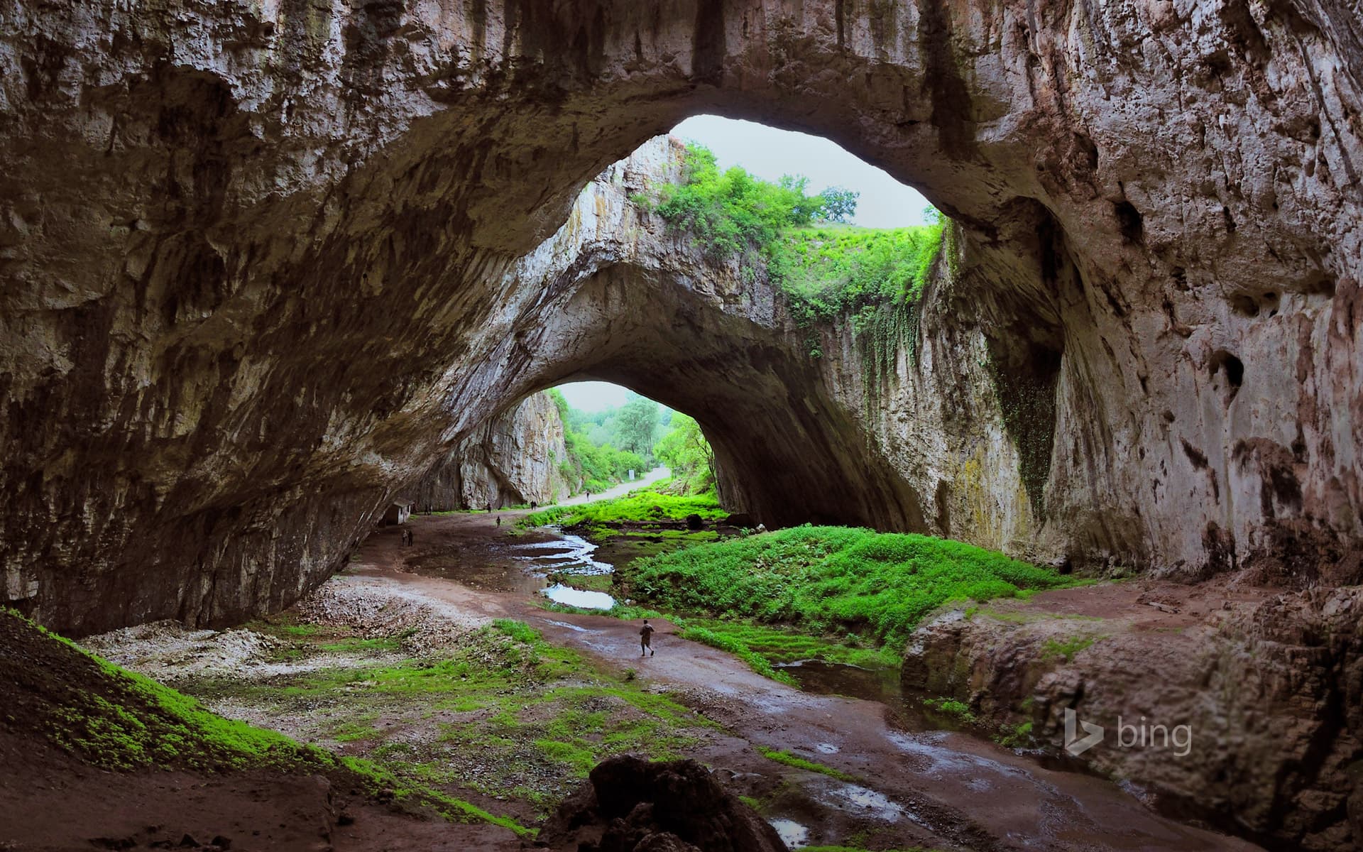 Bing Wallpaper: Devetàshka cave near Lovech, Bulgaria