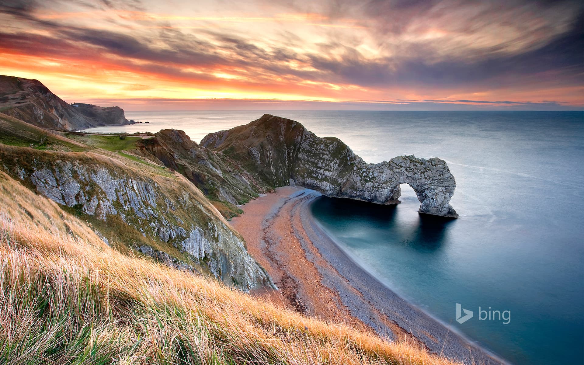 Bing Wallpaper: Durdle Door at sunrise, Dorset, England