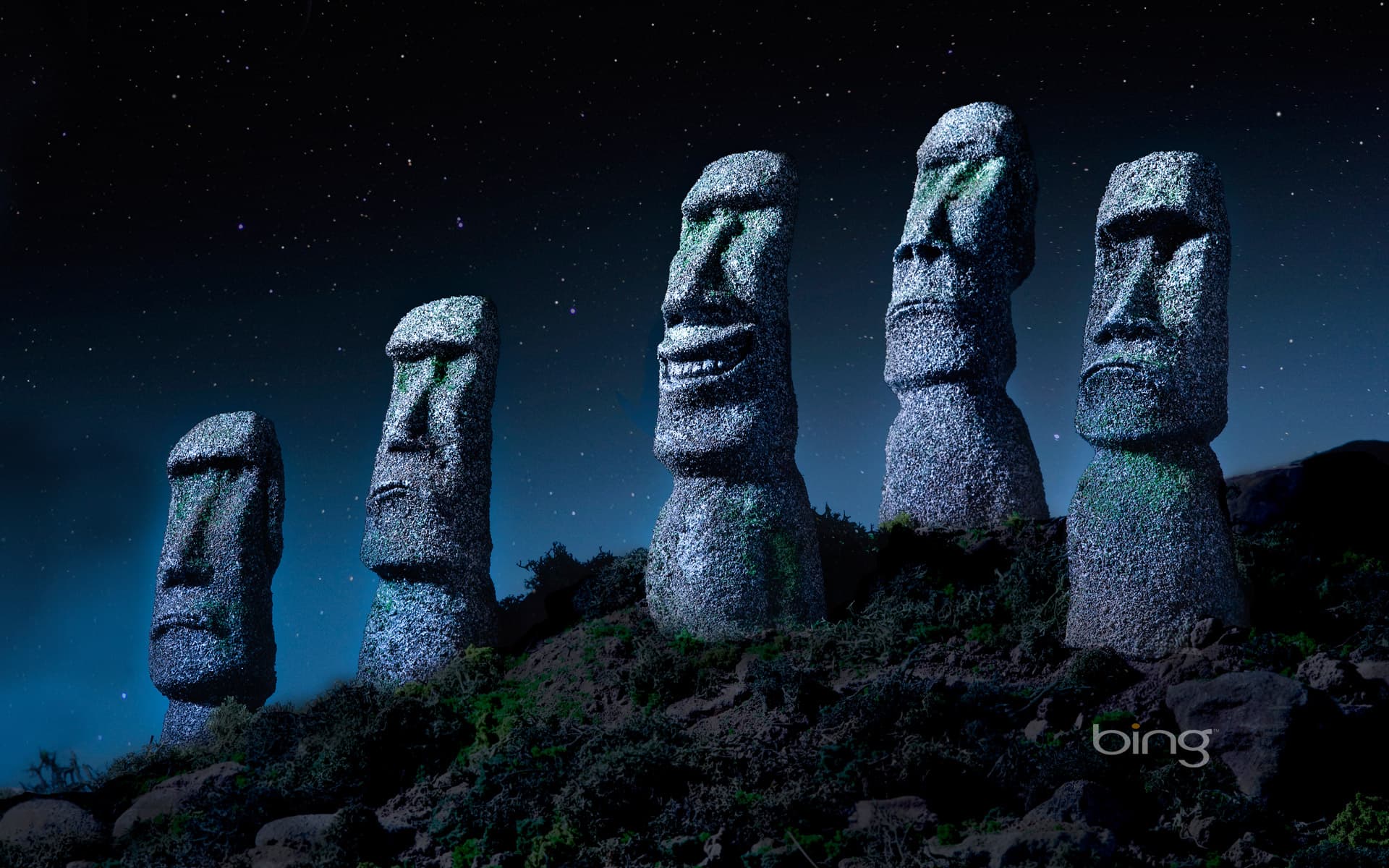 Bing Wallpaper: Moai statues on Easter Island, Chile