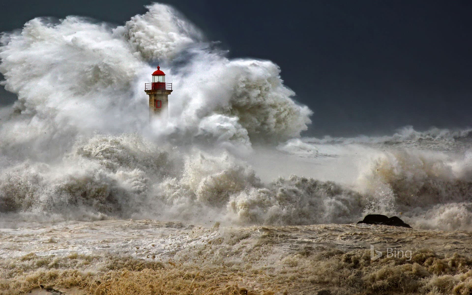 Bing Wallpaper: Farolim de Felgueiras, a lighthouse in Porto, Portugal