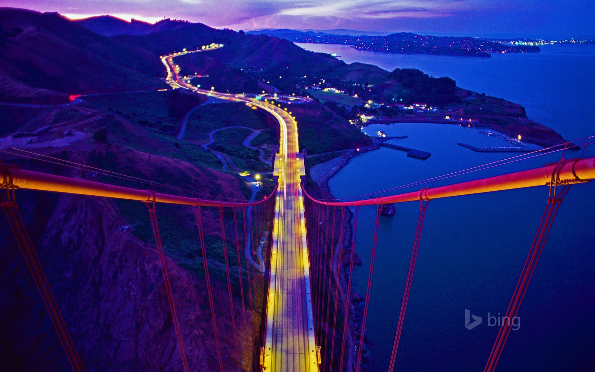 Bing Wallpaper: Golden Gate Bridge connecting to Marin County, California