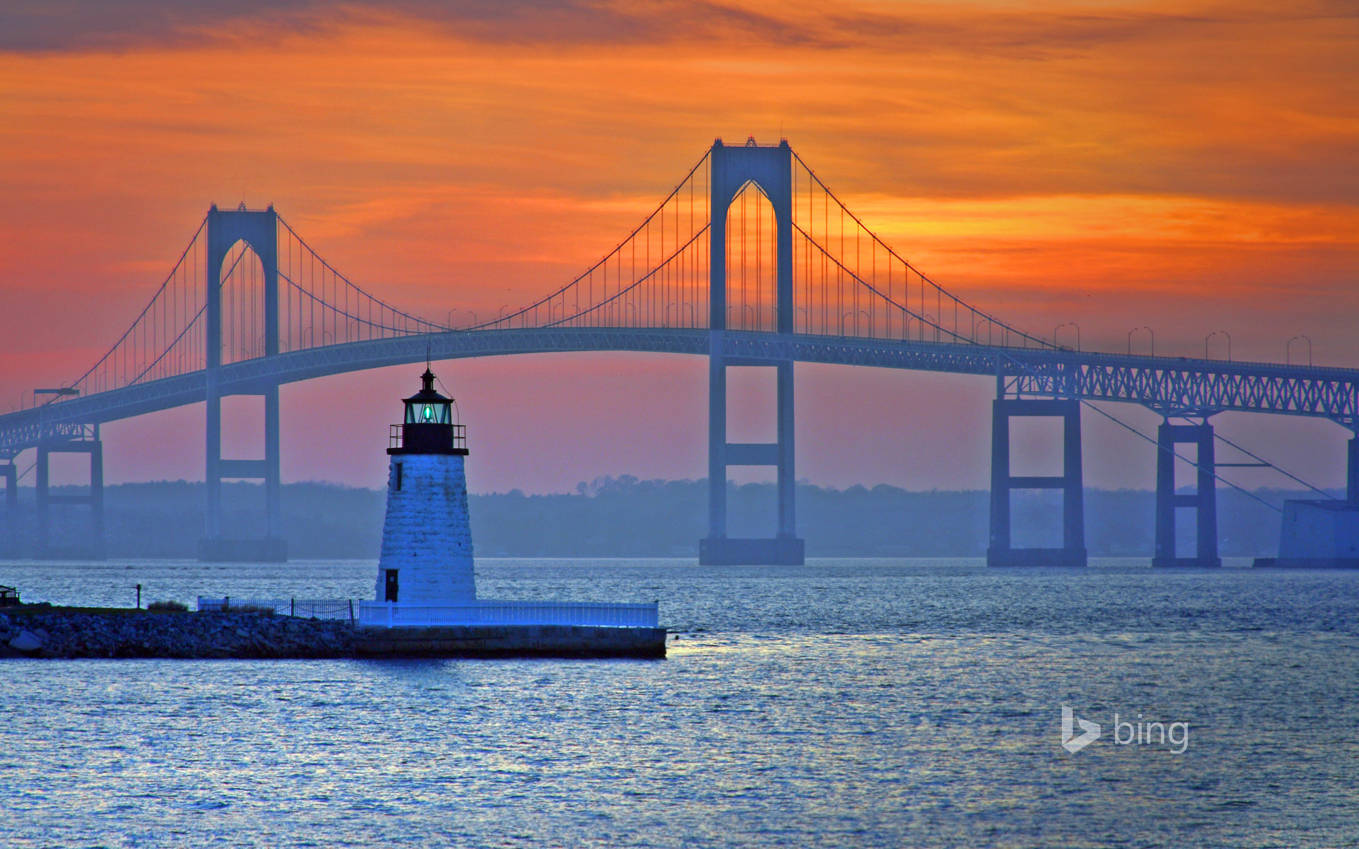Bing Wallpaper: Claiborne Pell Newport Bridge and Newport Harbor Light in Newport, Rhode Island