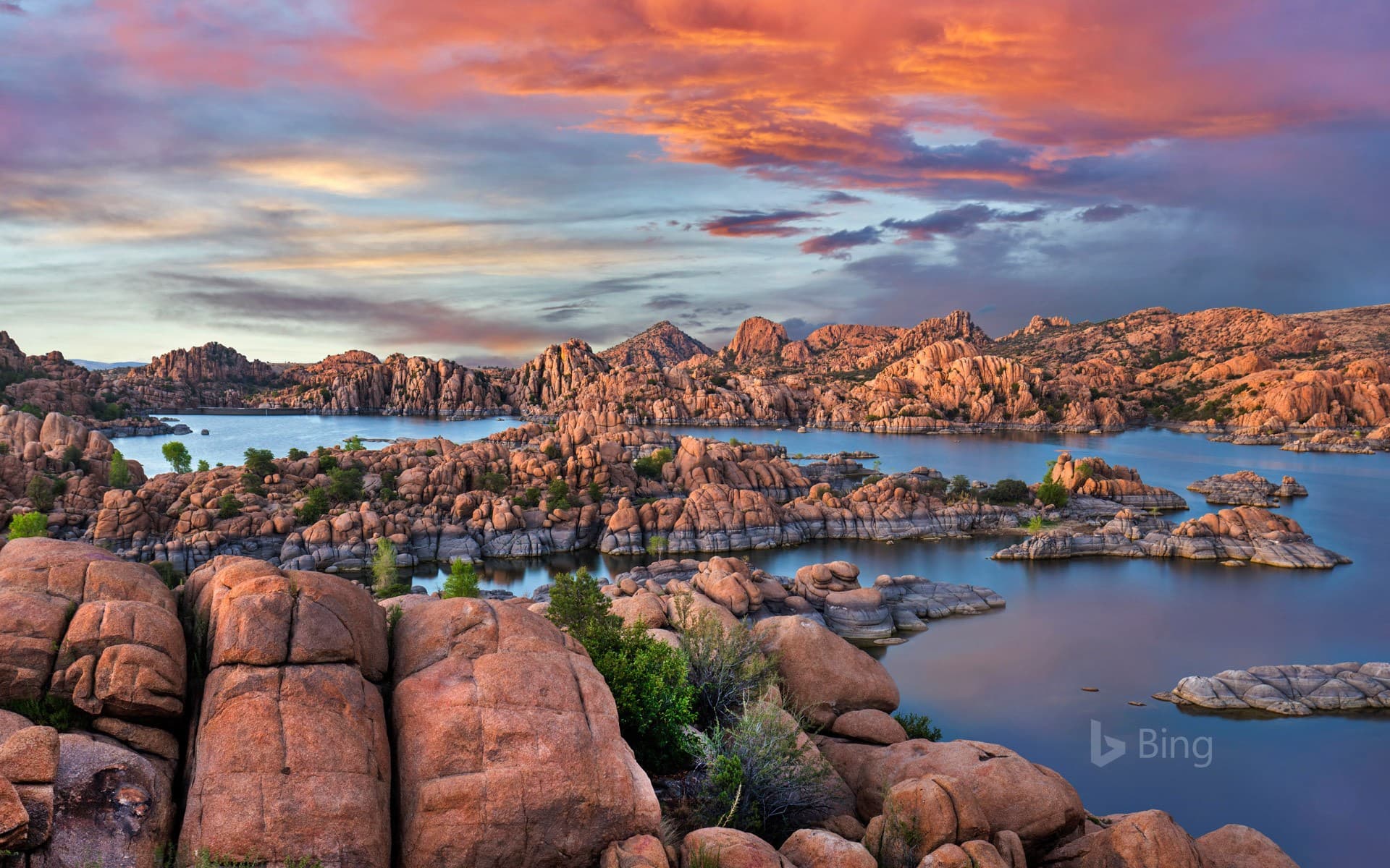 Bing Wallpaper: Watson Lake in Granite Dells, Arizona