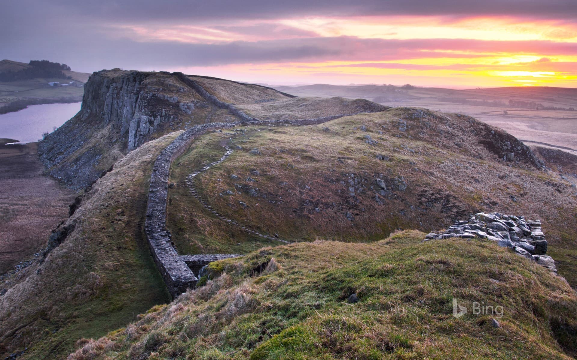 Bing Wallpaper: Sunrise over Hadrian's Wall at Steel Rigg in Northumberland, England