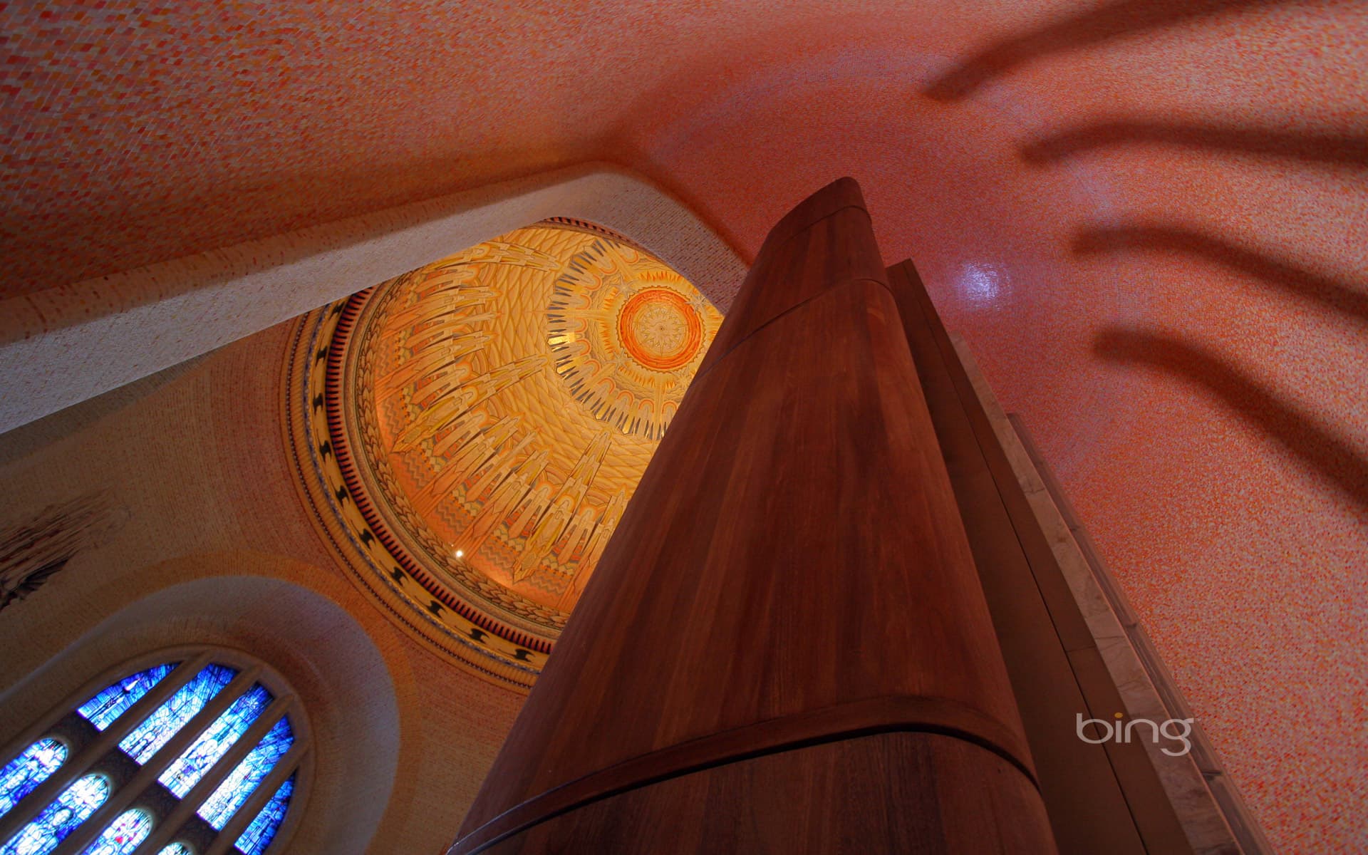 Bing Wallpaper: Hall of Memory, Australian War Memorial in Canberra, Australia