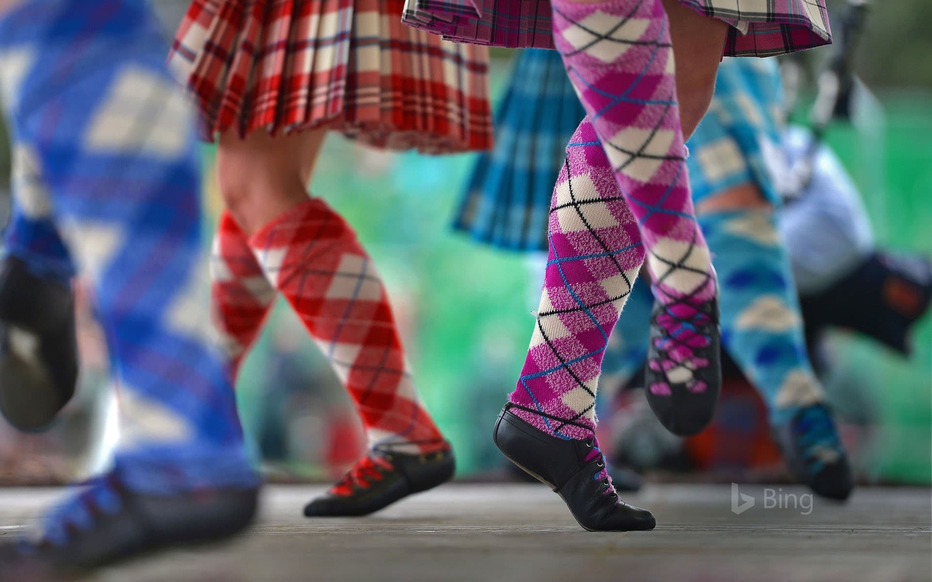Bing Wallpaper: Dancers at the Braemar Gathering in Scotland