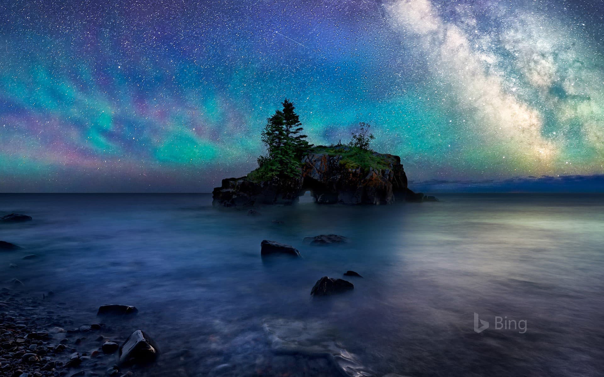 Bing Wallpaper: North Shore of Lake Superior, Minnesota