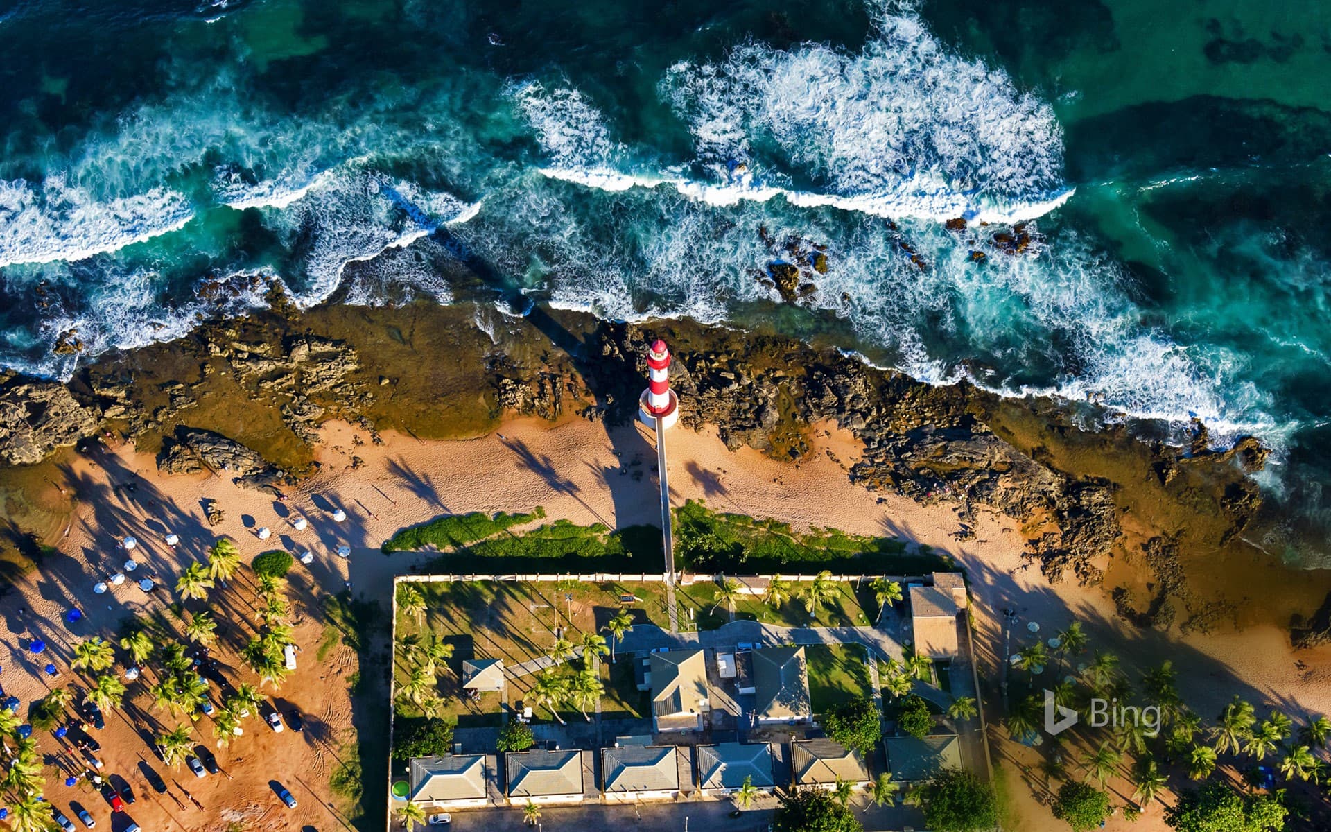 Bing Wallpaper: Itapuã Lighthouse in Salvador, Bahia, Brazil