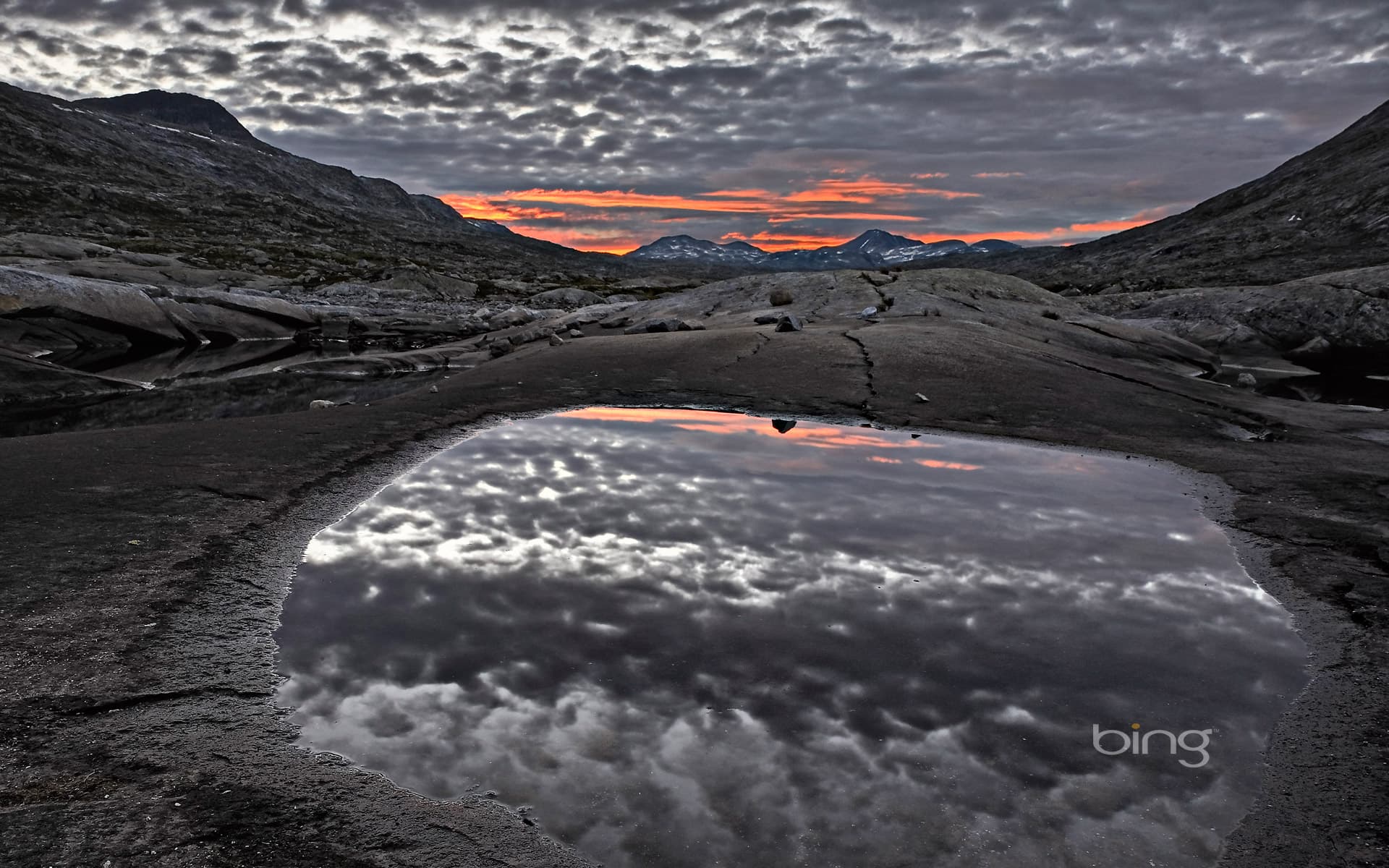 Bing Wallpaper: A lake in Jotunheimen National Park, Norway