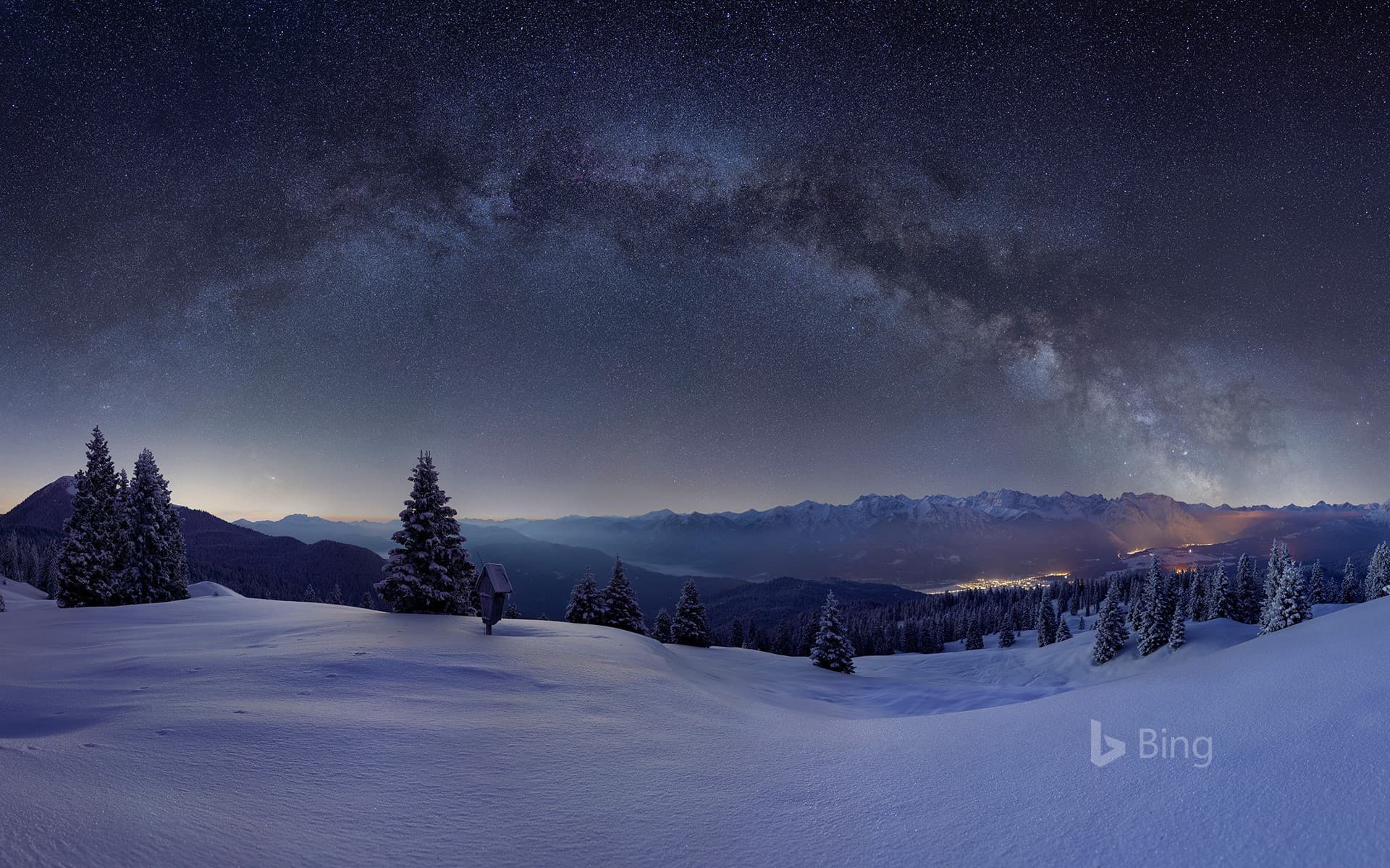 Bing Wallpaper: Milky Way above the Wallgau Alm, Karwendel, Bavaria, Germany