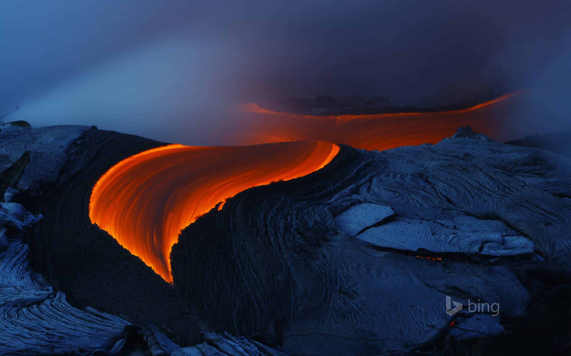 Bing Wallpaper: Lava from Kilauea volcano in Hawaii