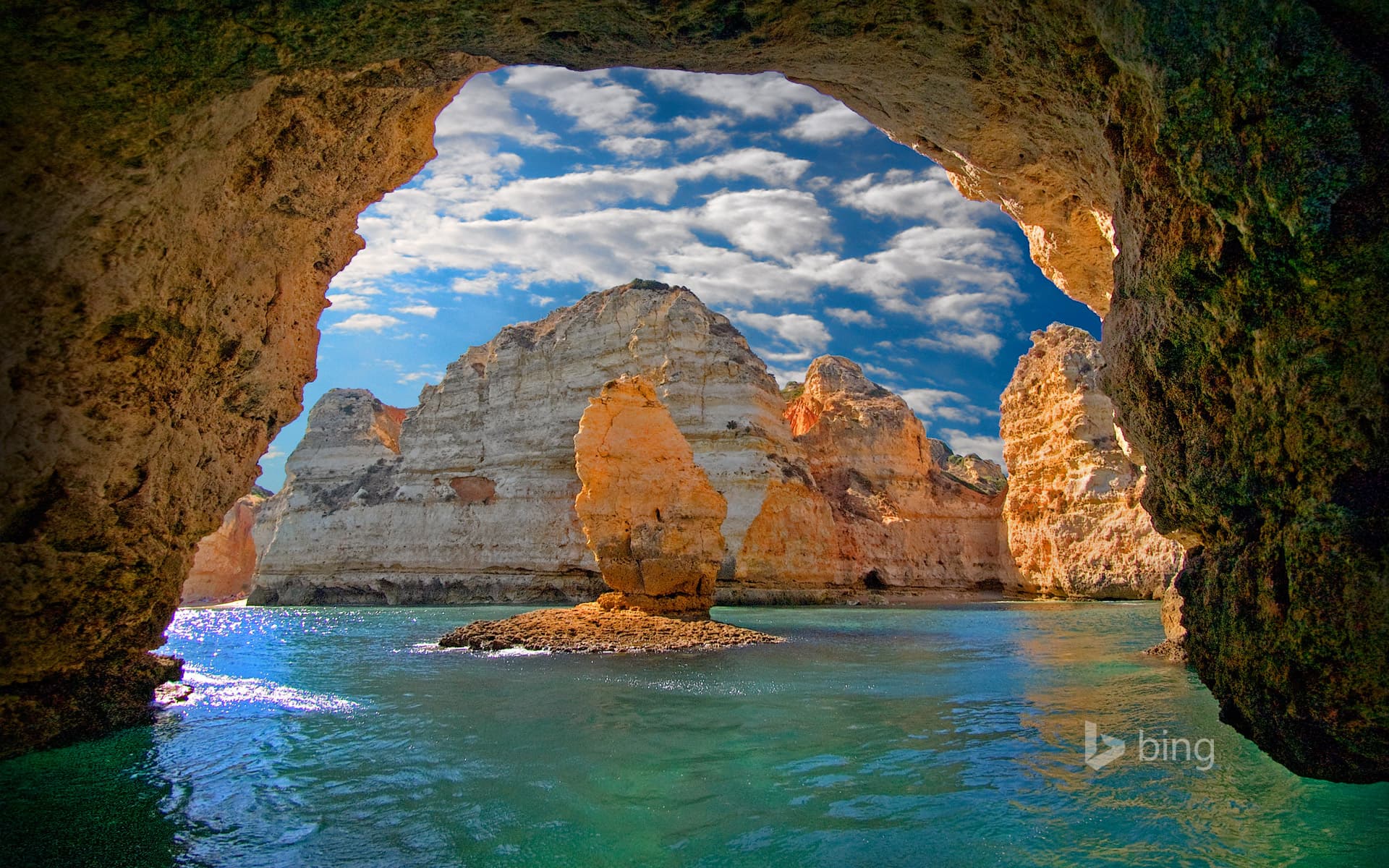 Bing Wallpaper: Natural arch at Ponta da Piedade, near Lagos, Portugal