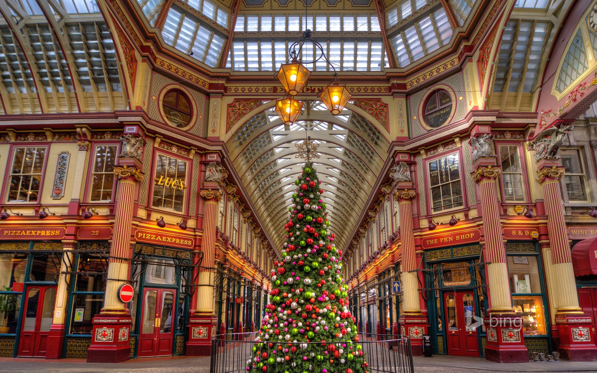 Bing Wallpaper: Leadenhall Market decorated for Christmas in London