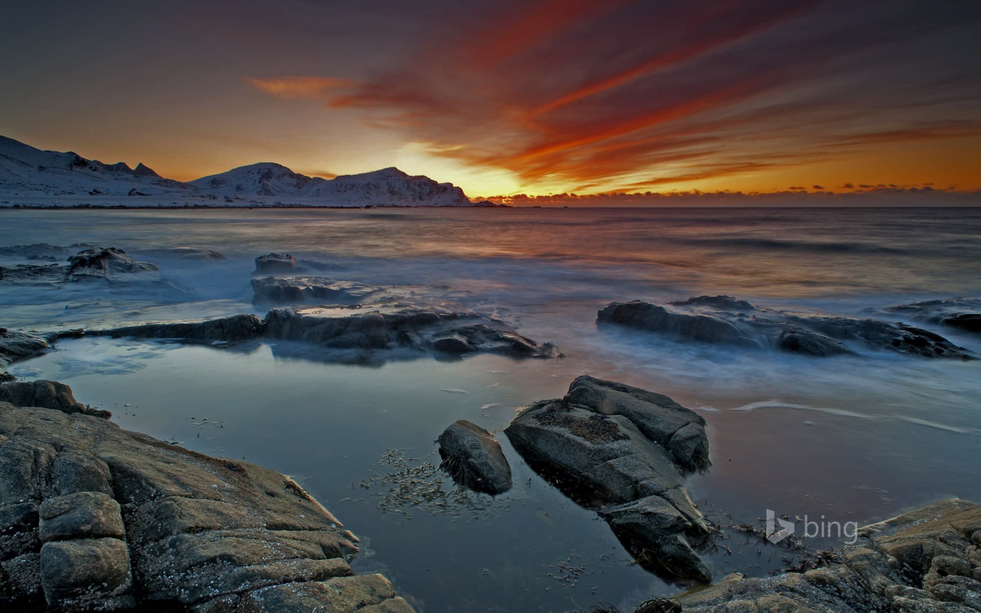 Bing Wallpaper: Skagsanden, Lofoten Islands, Norway