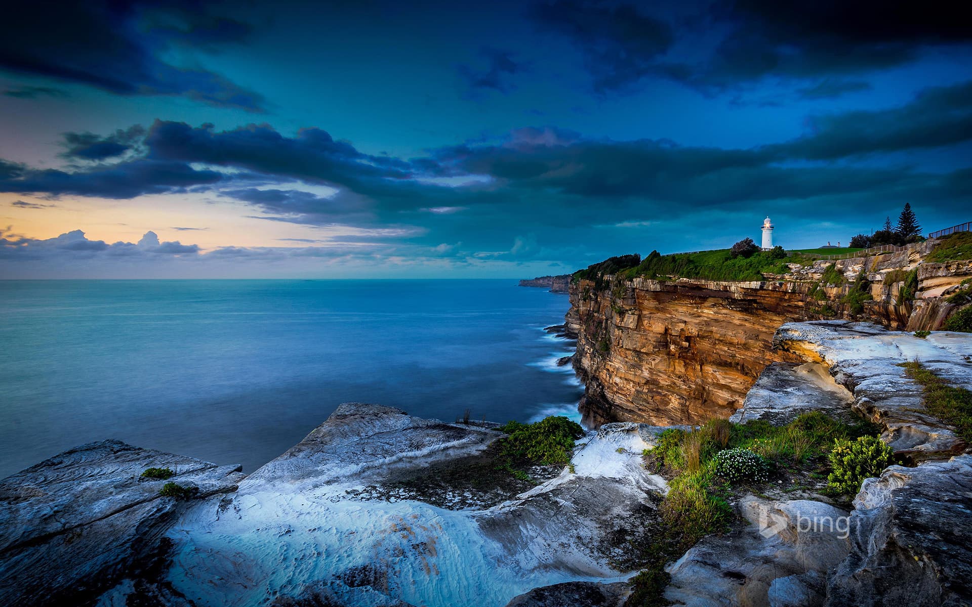 Bing Wallpaper: Macquarie Lighthouse in Sydney, Australia