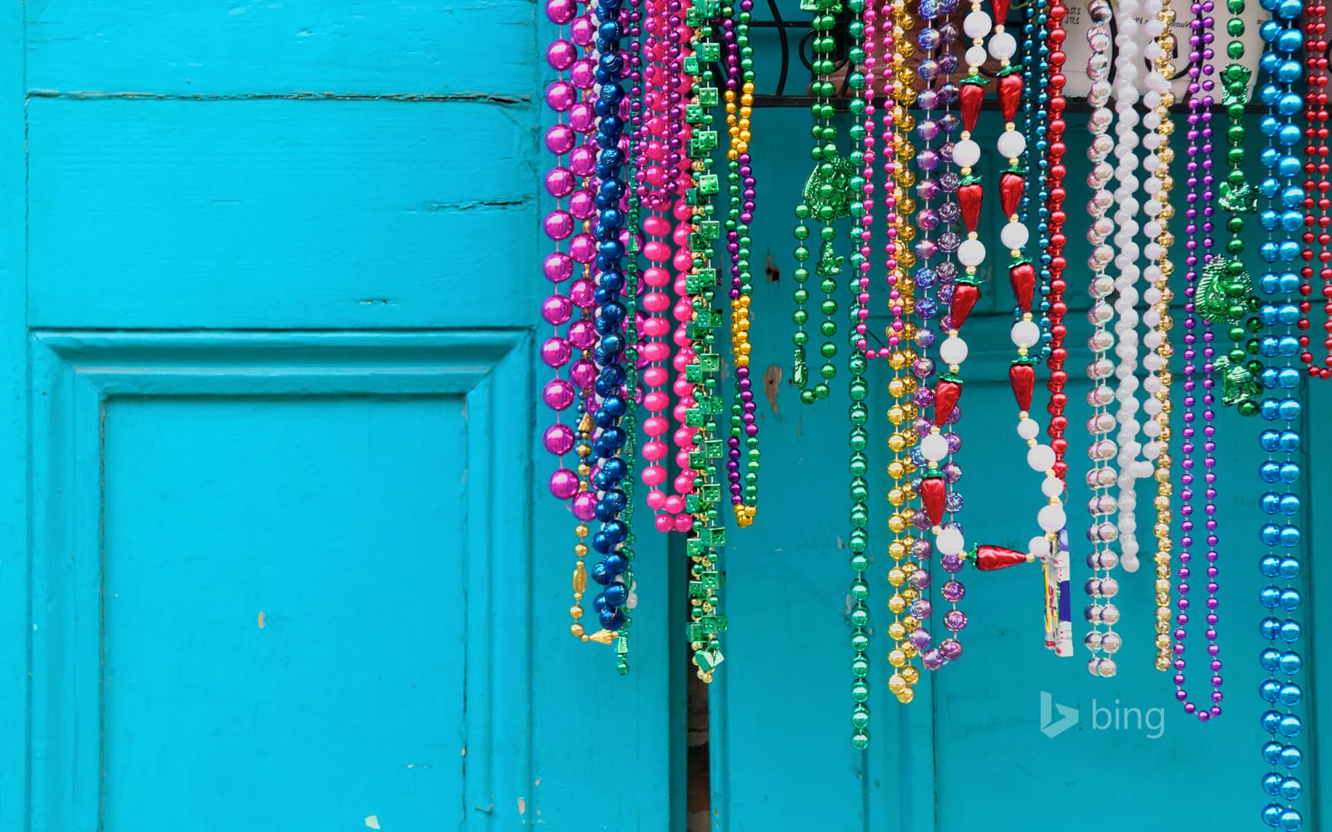 Bing Wallpaper: Mardi Gras beads in New Orleans, Louisiana