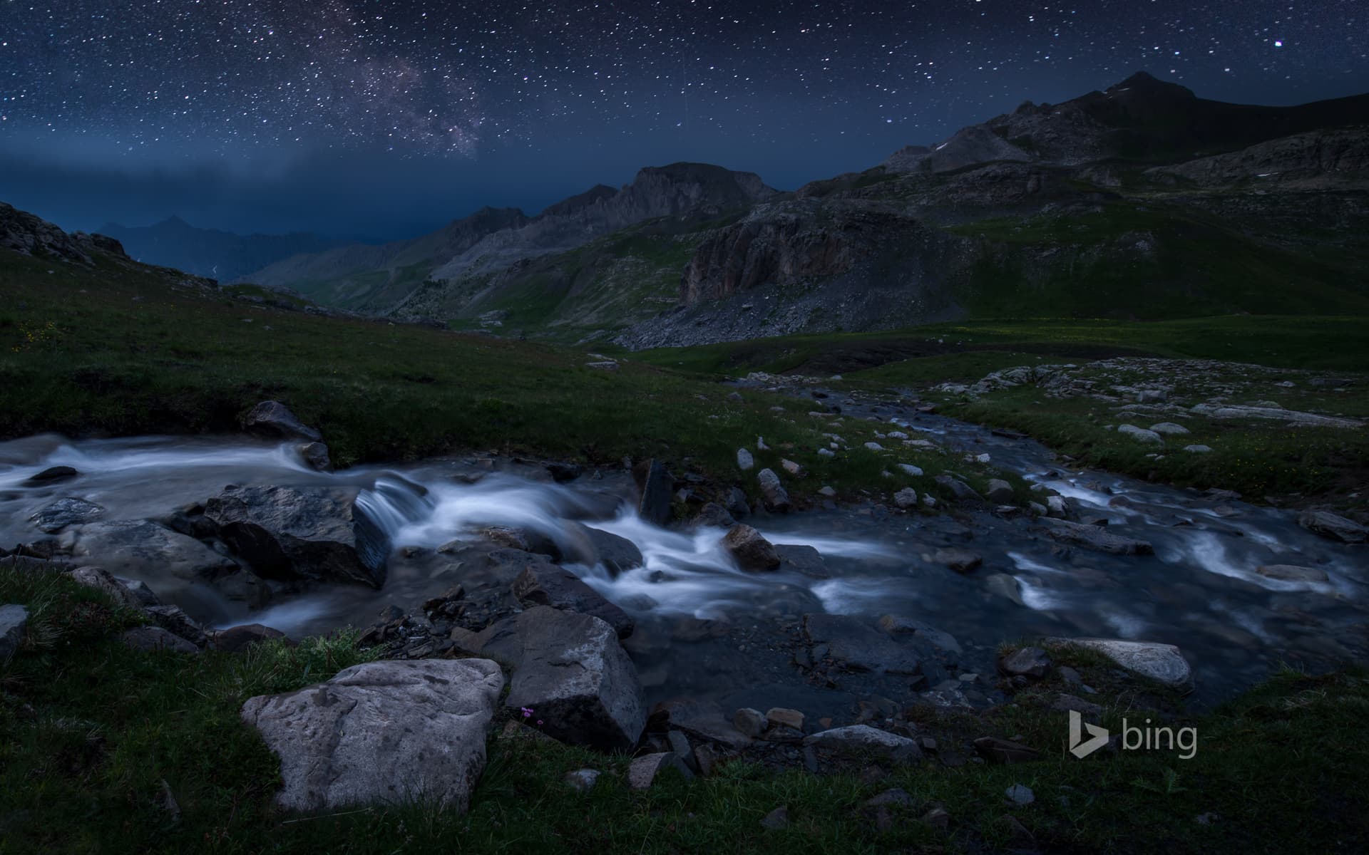 Bing Wallpaper: Col de la Bonette pass in Mercantour National Park, France