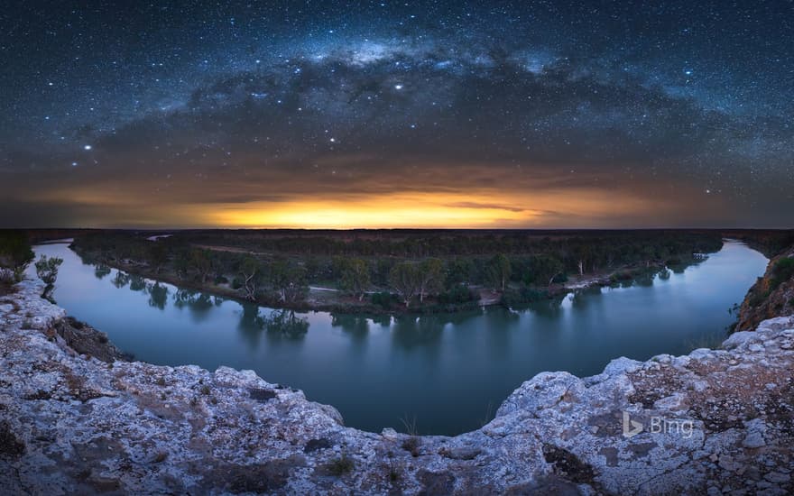 Milky Way above Crater Lake, Oregon - Bing Wallpapers - Sonu Rai