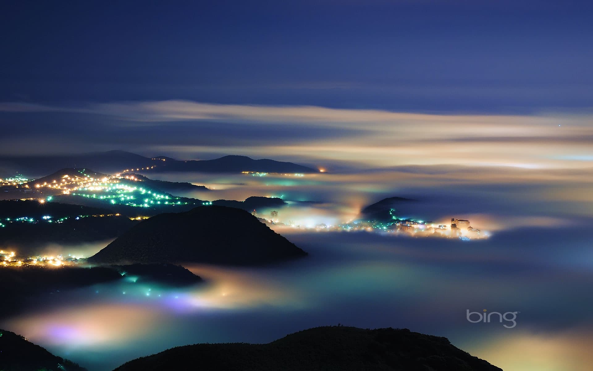 Bing Wallpaper: Taipei, Taiwan, seen from Yangmingshan National Park