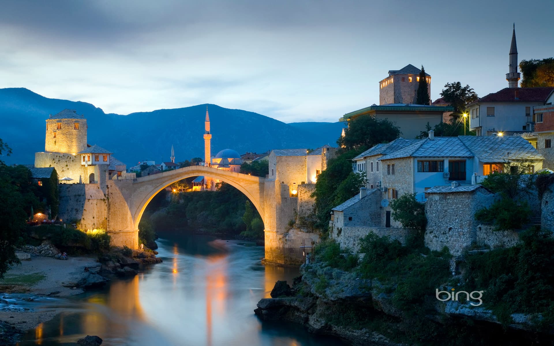 Bing Wallpaper: Stari Most (Old Bridge) over the Neretva river in Mostar, Bosnia and Herzegovina