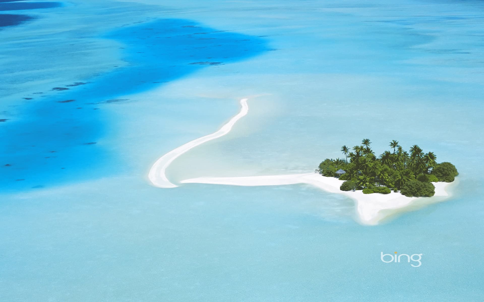Bing Wallpaper: Aerial view of North Malé Atoll, Maldives