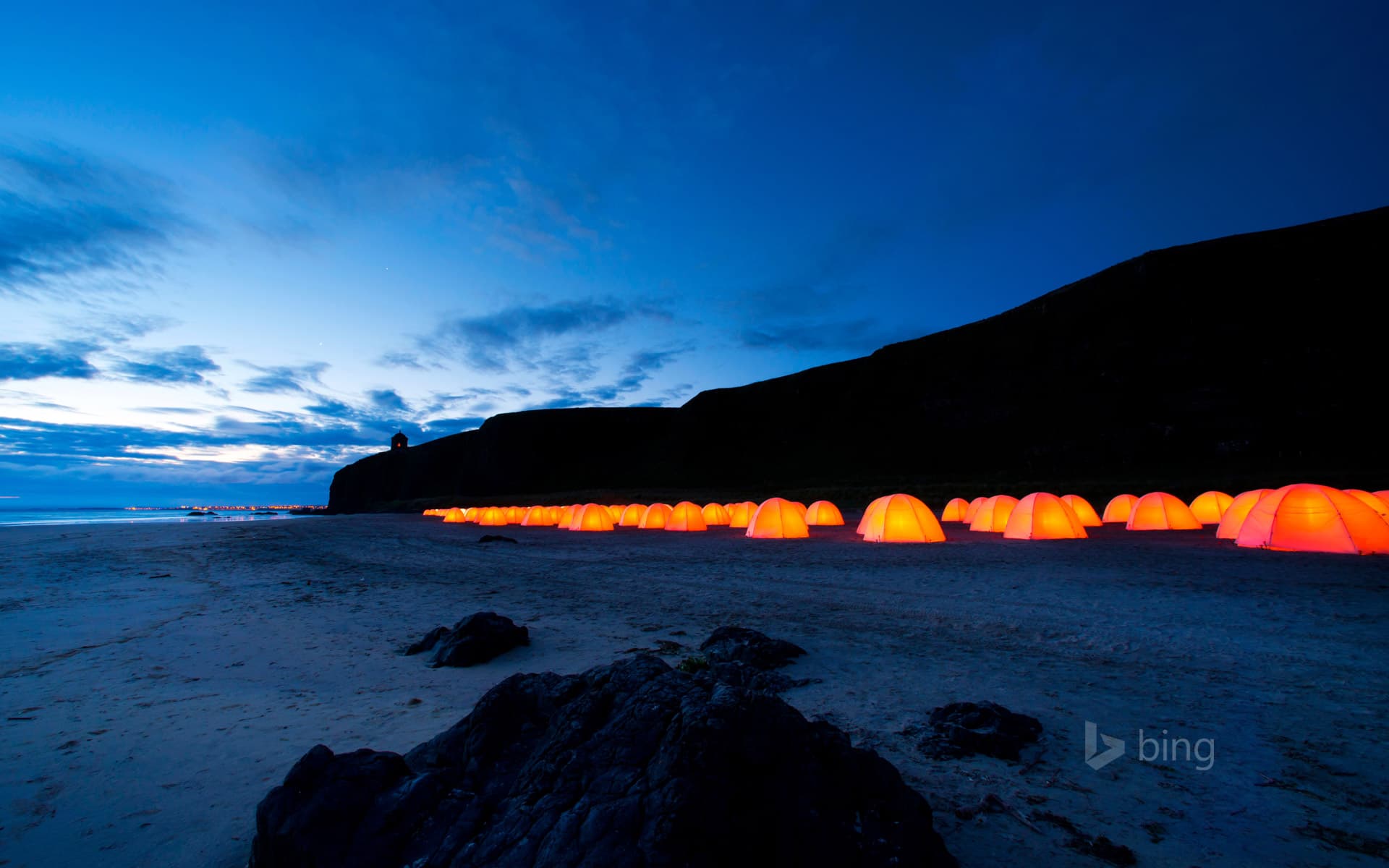 Bing Wallpaper: Peace Camp at Downhill Beach in Northern Ireland