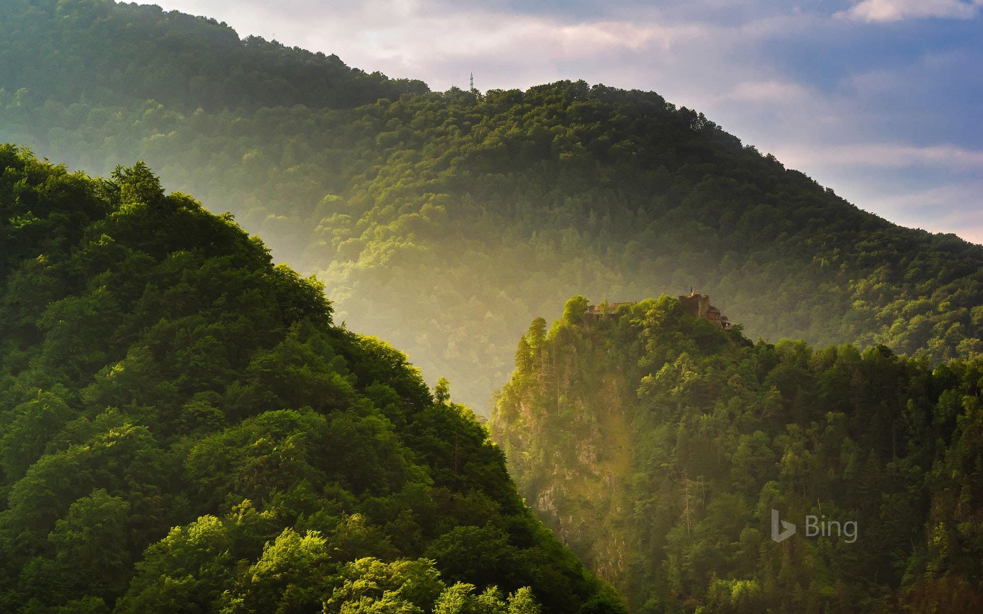 Bing Wallpaper: Poenari Castle in the Făgăraș Mountains of Romania