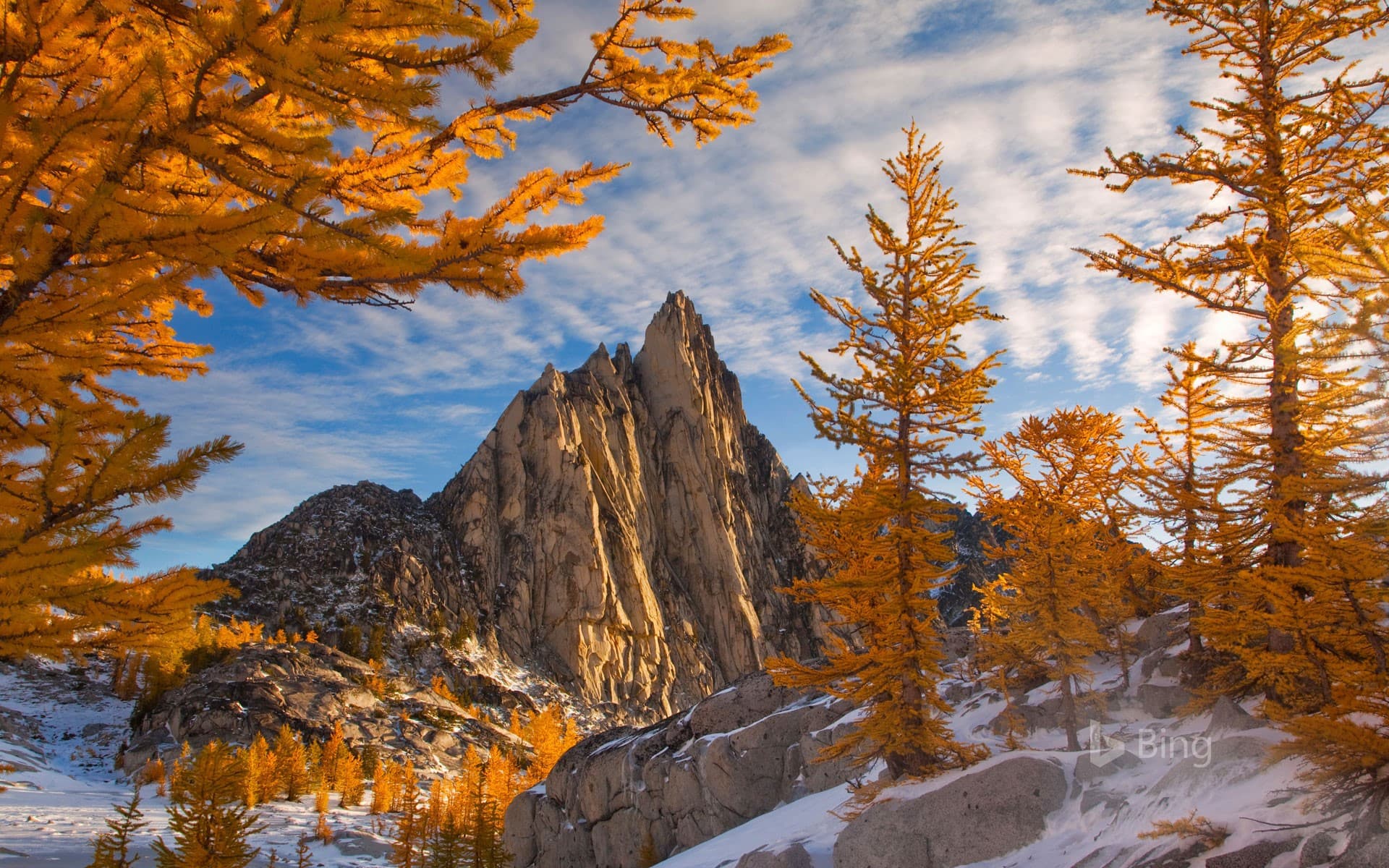 Bing Wallpaper: Prusik Peak in the Enchantments of Washington state, USA