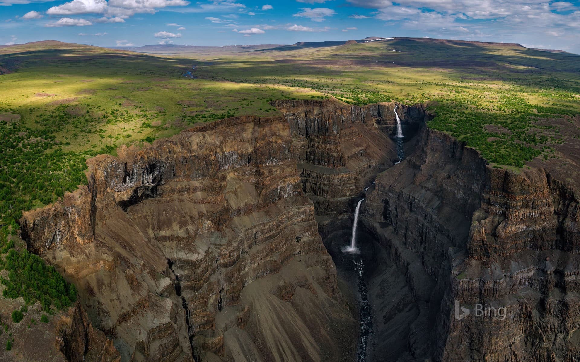 Bing Wallpaper: Waterfalls in a canyon of Siberia’s Putorana Plateau, Russia