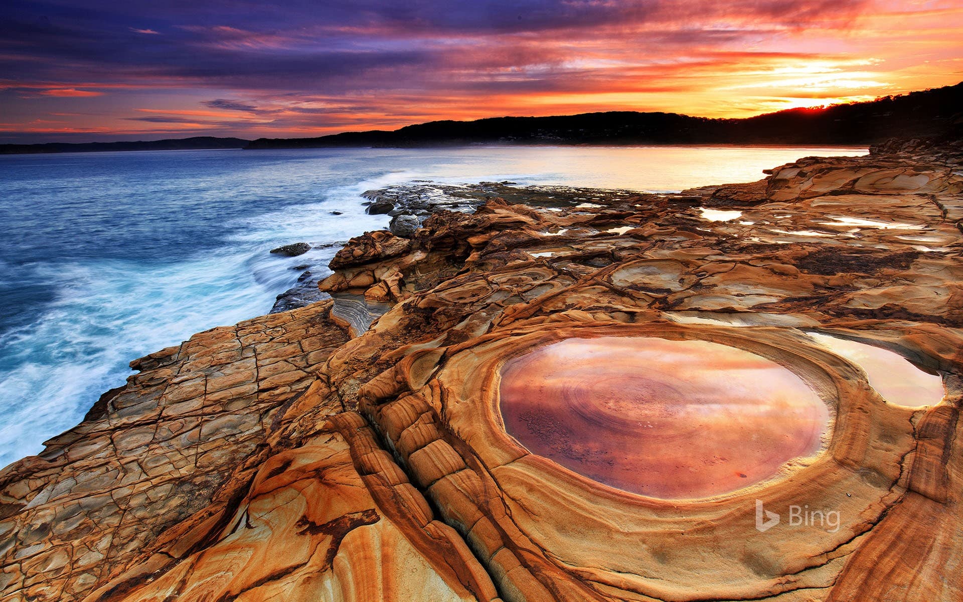 Bing Wallpaper: Putty Beach in New South Wales, Australia