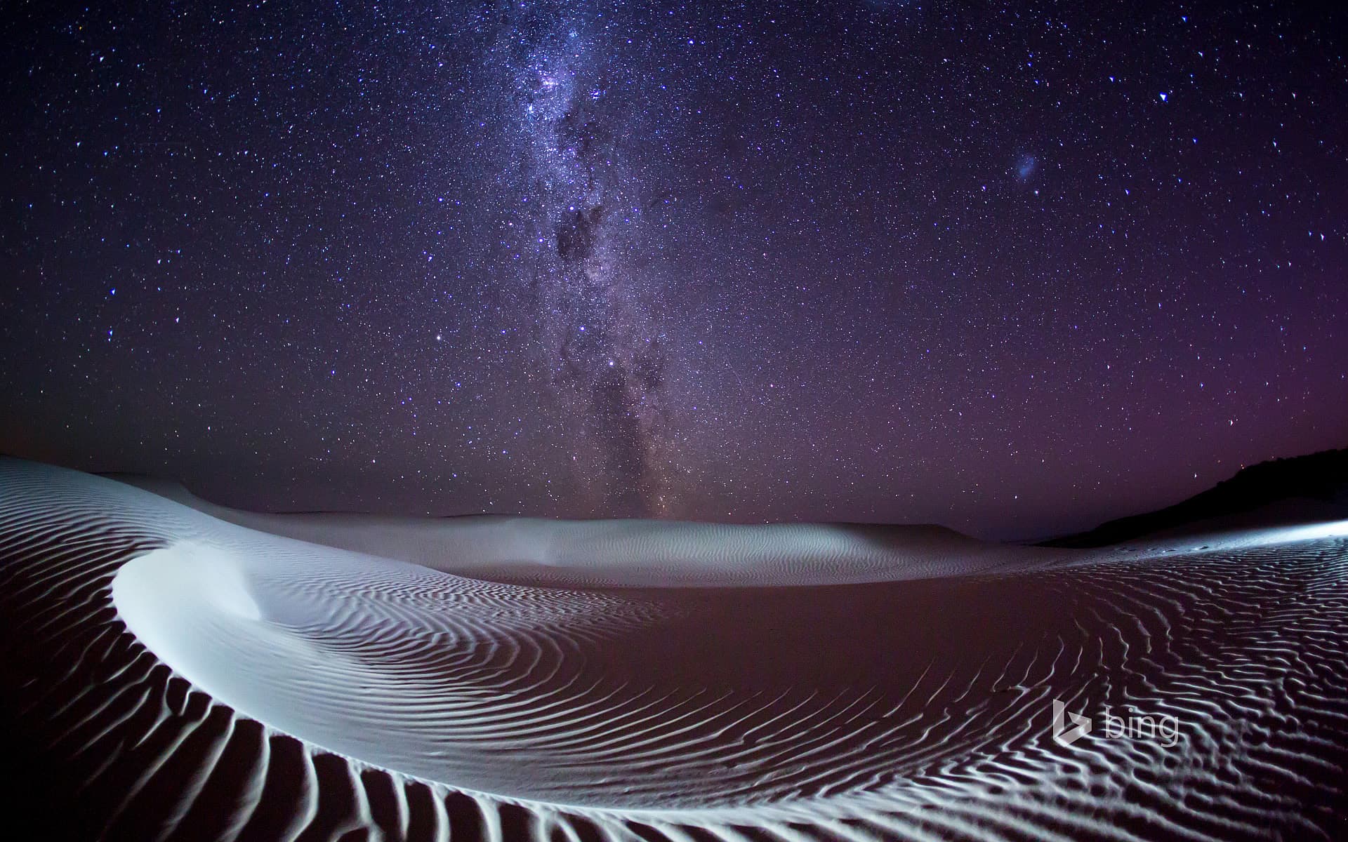 Bing Wallpaper: Milky Way over Sleaford Bay on the Eyre Peninsula, South Australia, Australia