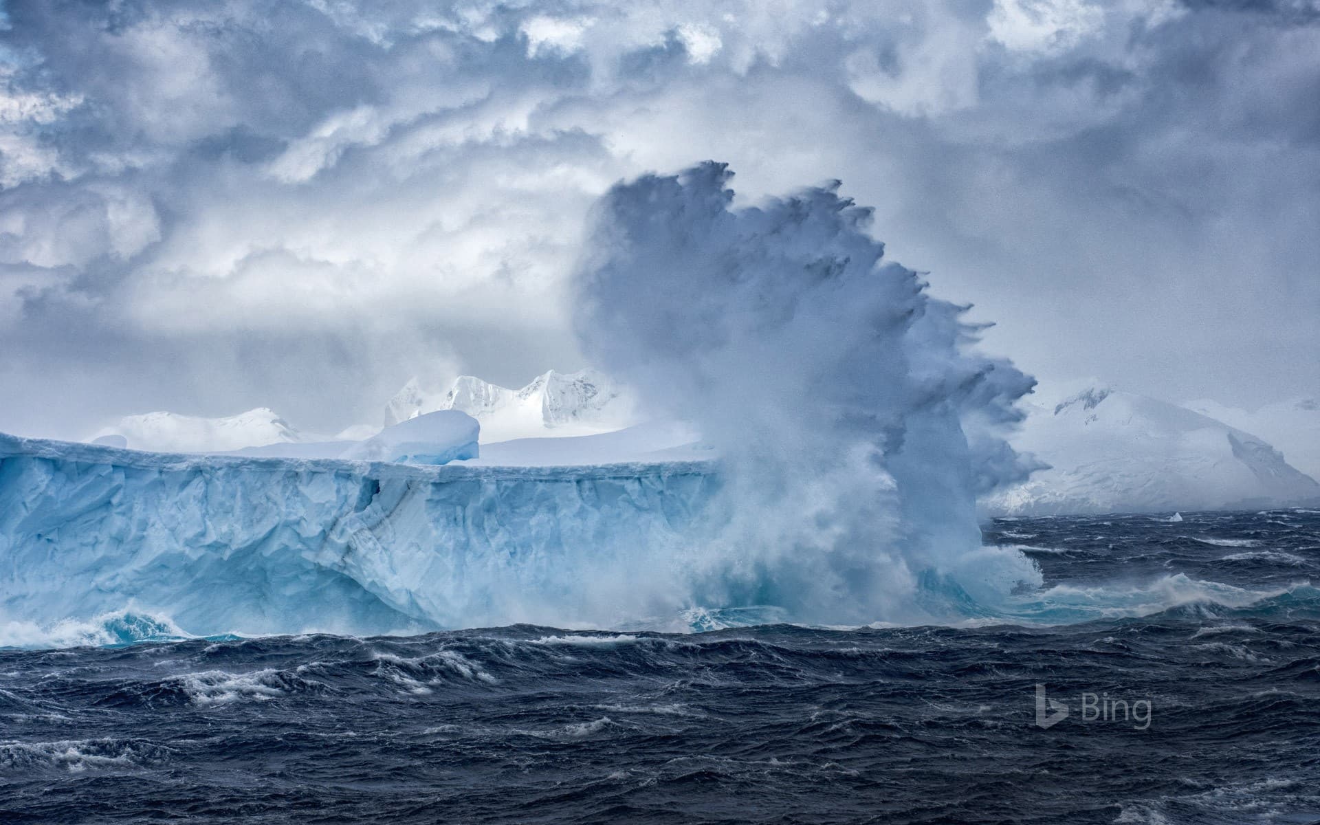 Bing Wallpaper: Iceberg floating off the coast of Antarctica