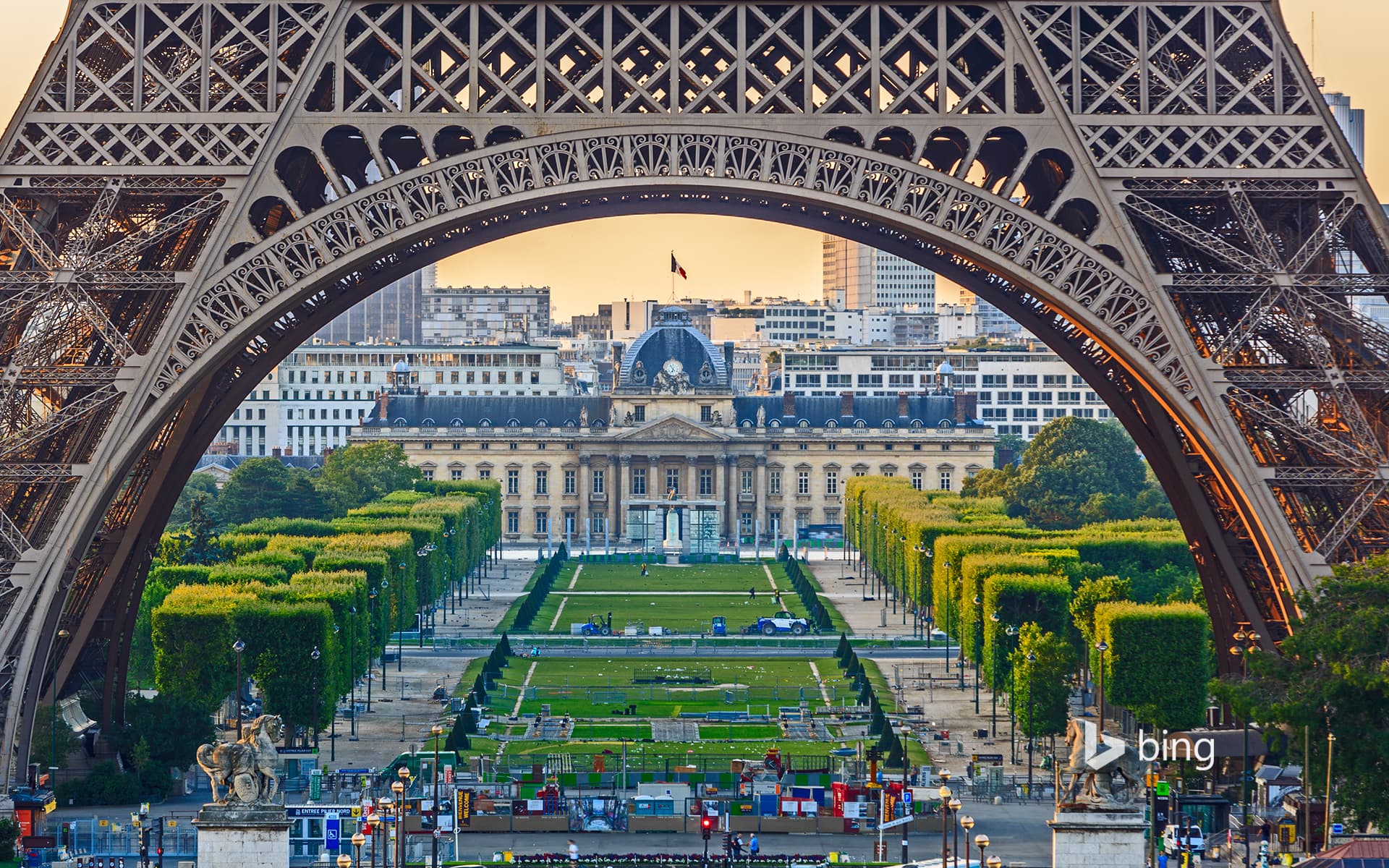 Bing Wallpaper: View of the Eiffel Tower from the Trocadero, Paris, France