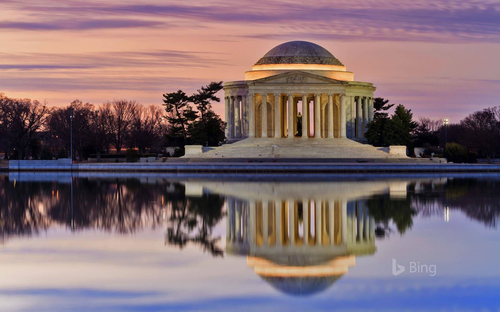 Bing Wallpaper: Thomas Jefferson Memorial reflected in the Tidal Basin, Washington, DC