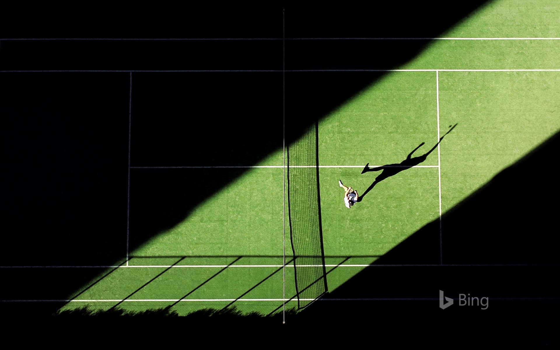 Bing Wallpaper: An aerial shot of a tennis match for the opening day of the 2019 Wimbledon Championships