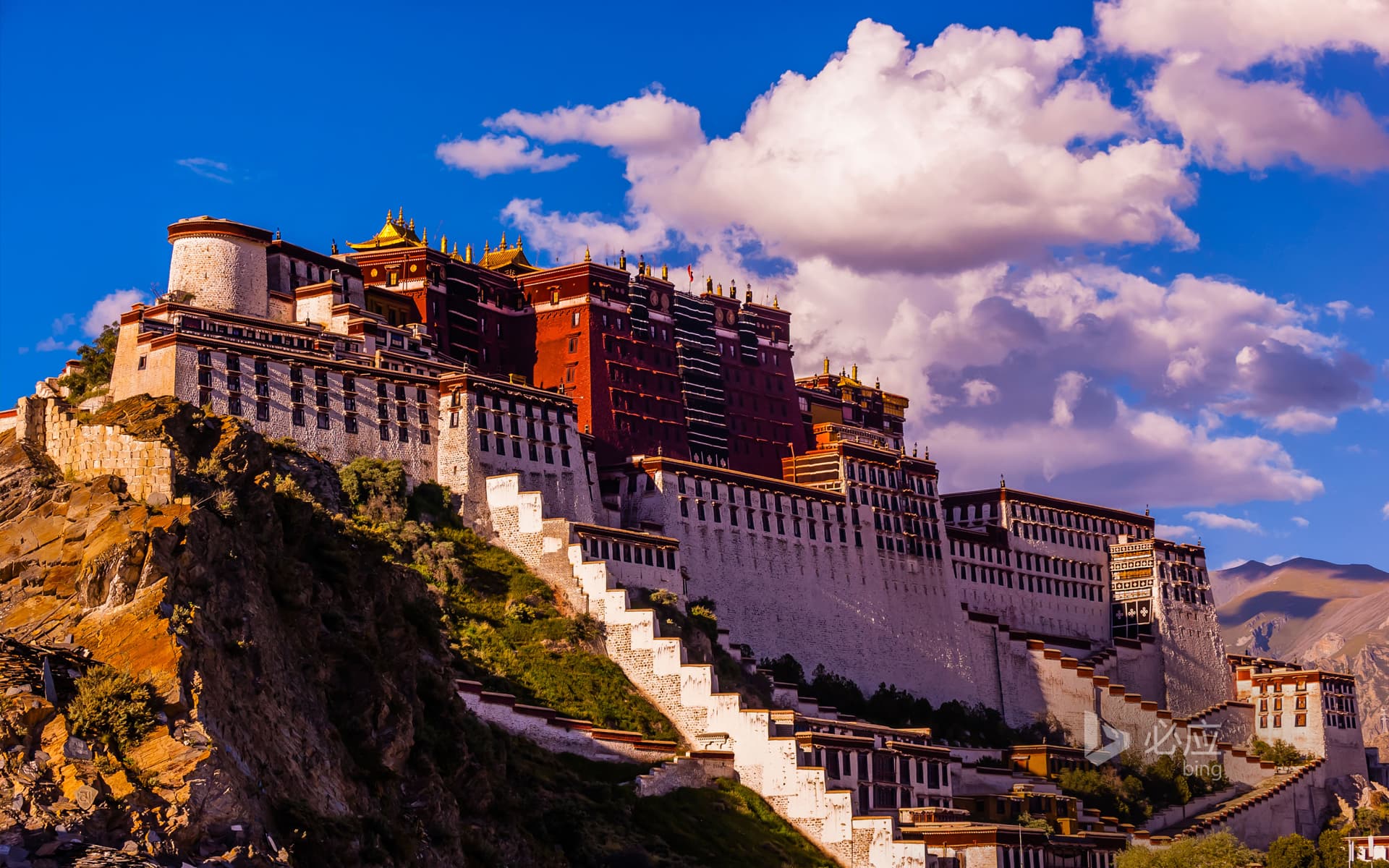 Bing Wallpaper: Potala Palace in Lhasa, Tibet