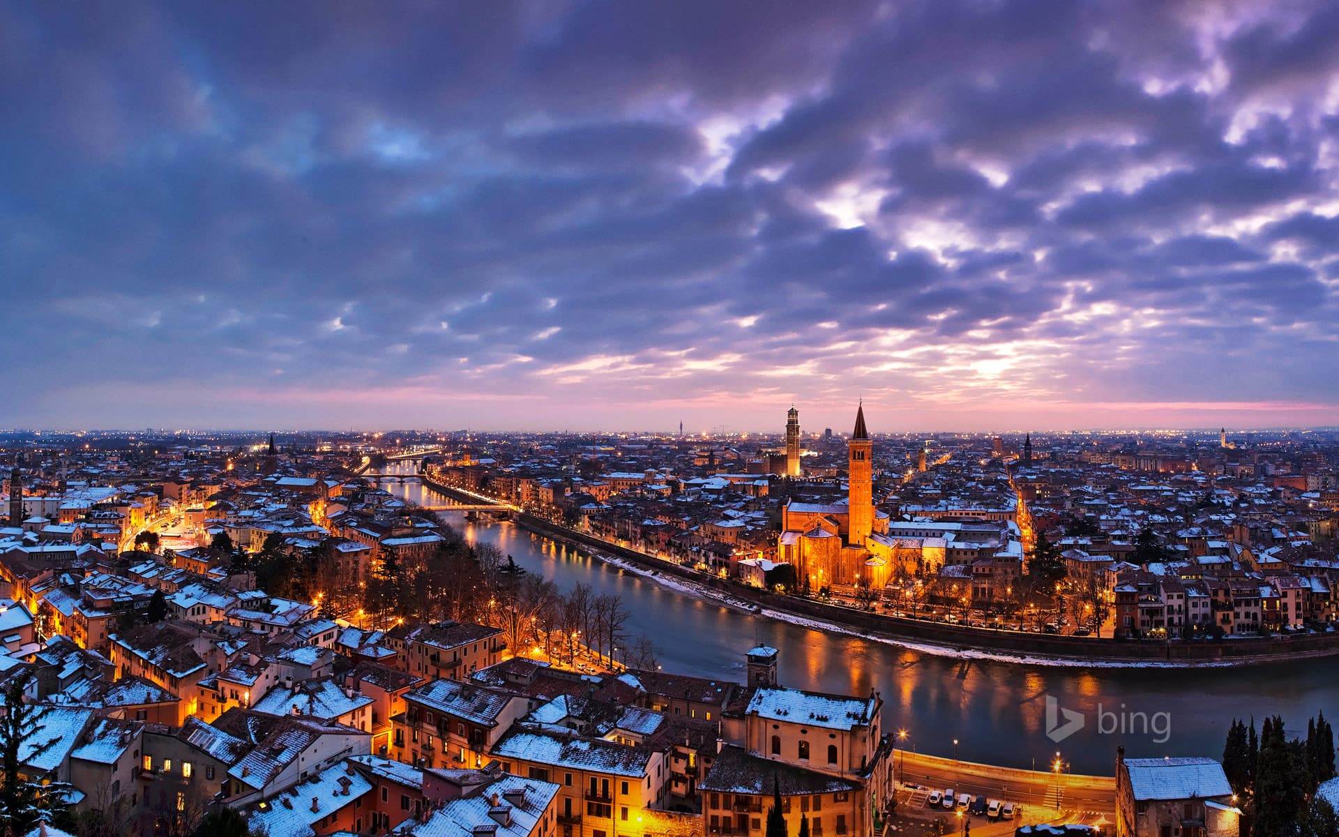 Bing Wallpaper: Verona along the Adige River, Italy