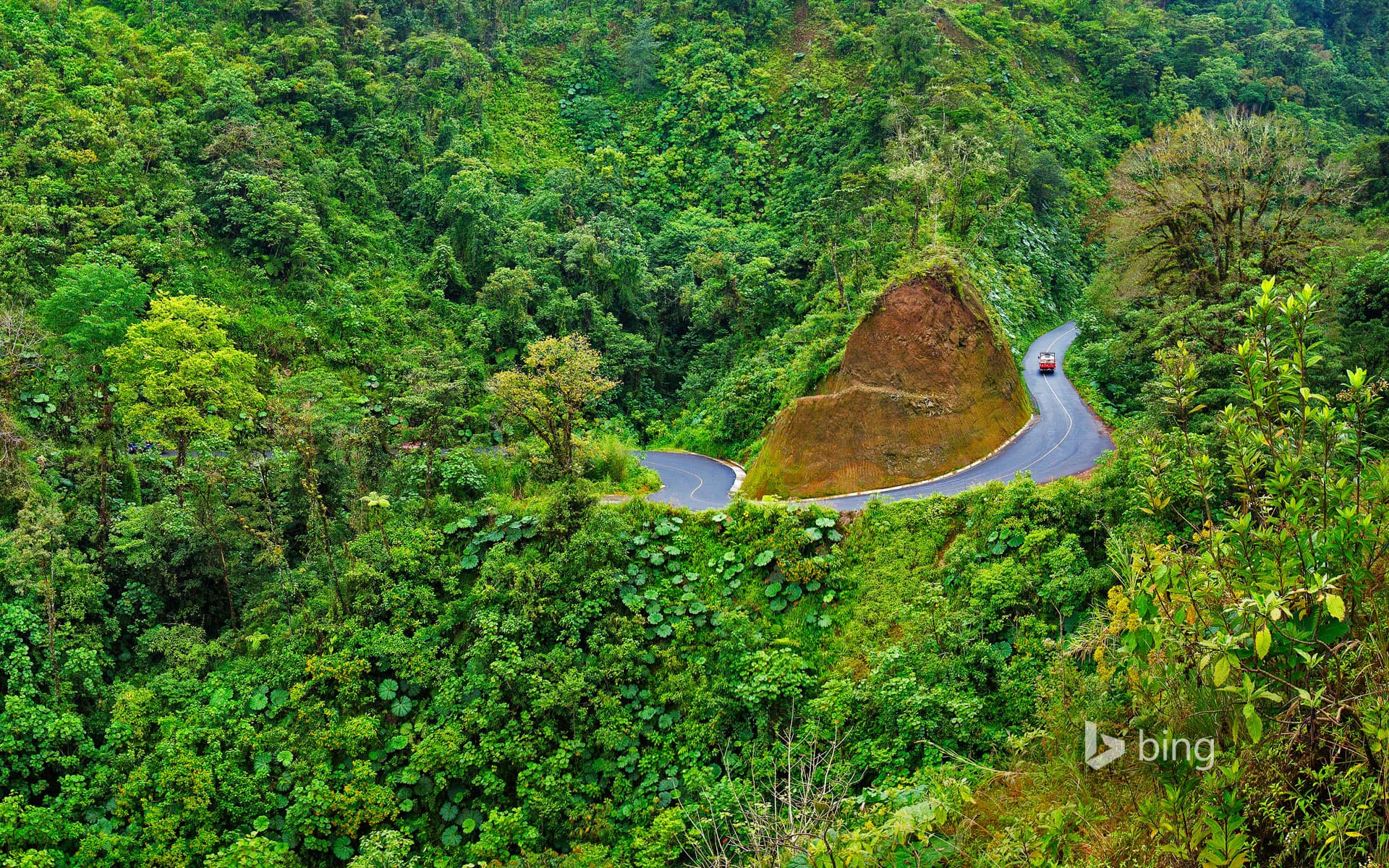 Bing Wallpaper: A road to Arenal Volcano National Park in Costa Rica