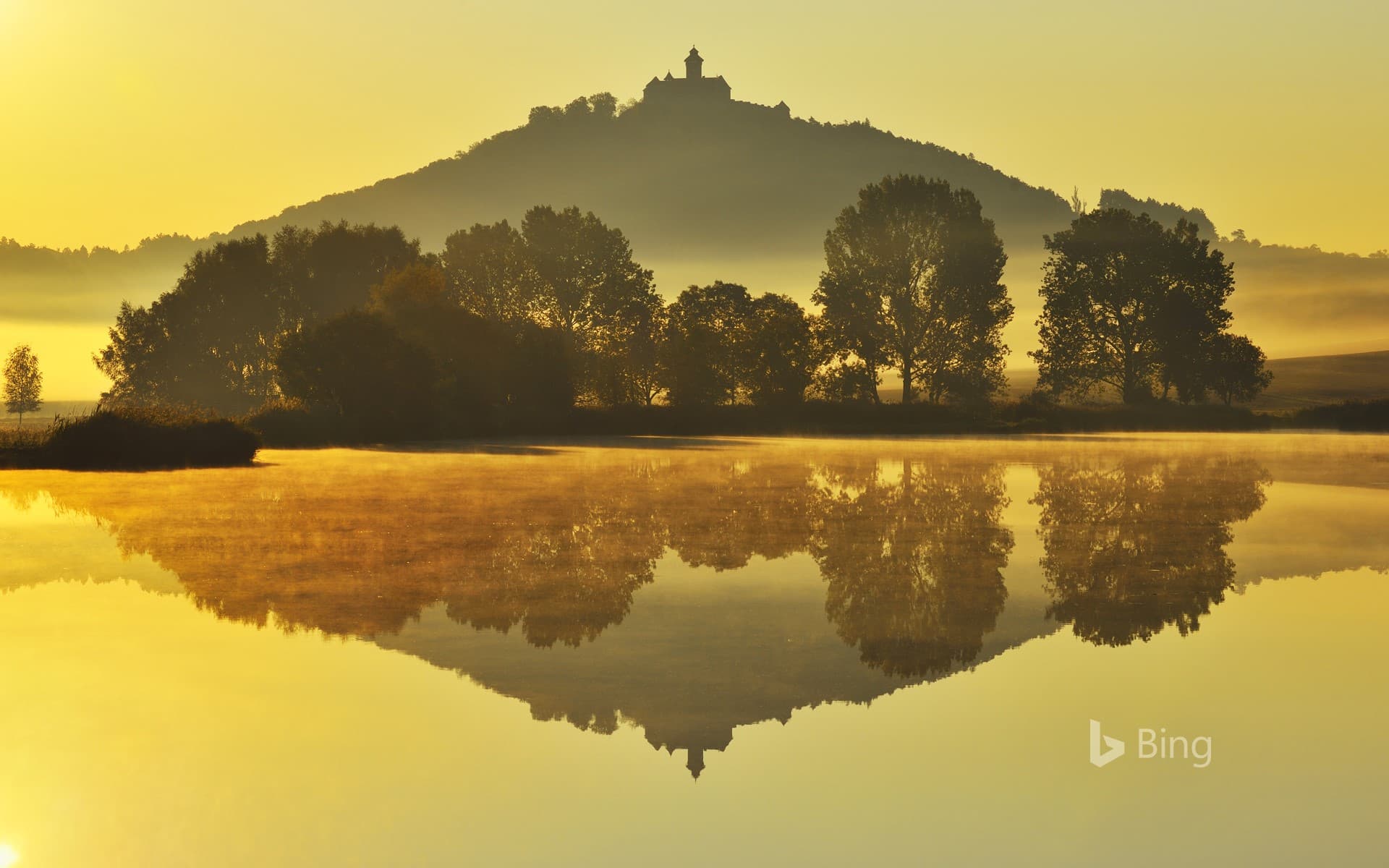 Bing Wallpaper: Wachsenburg Castle, Drei Gleichen, Thuringia, Germany