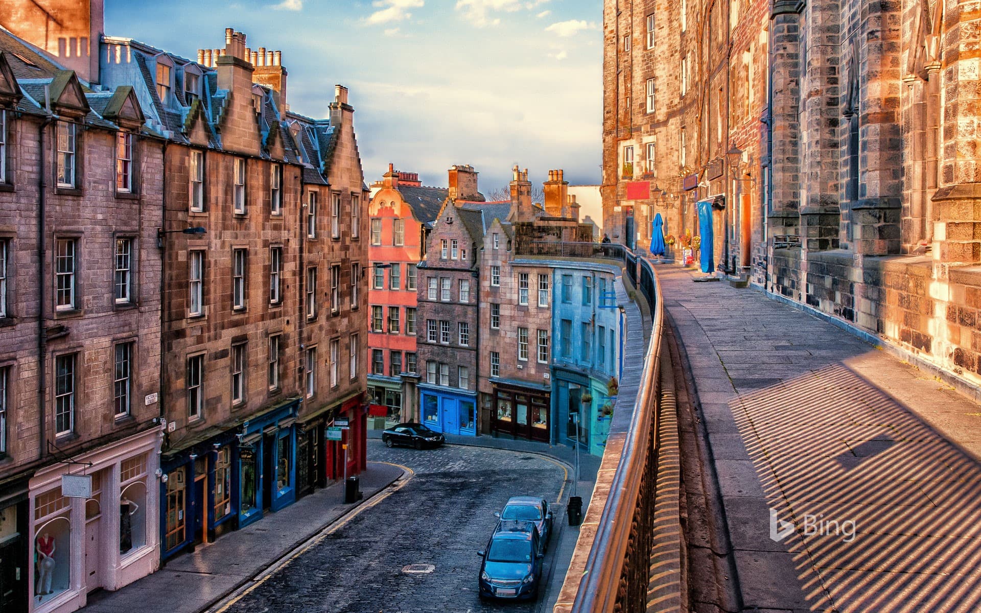 Bing Wallpaper: West Bow in Edinburgh, Scotland