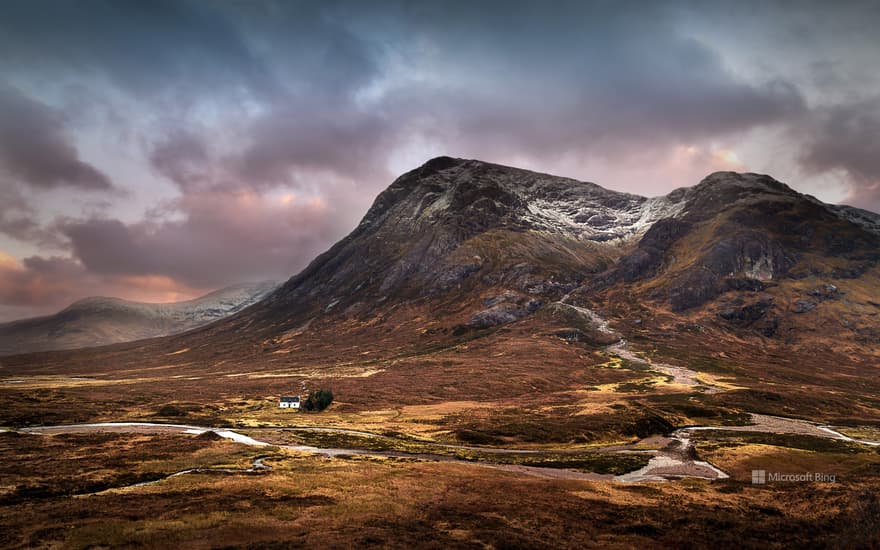 The Lagangarbh hut nestles in the valley beneath Buachaille Etive Mòr, Glencoe