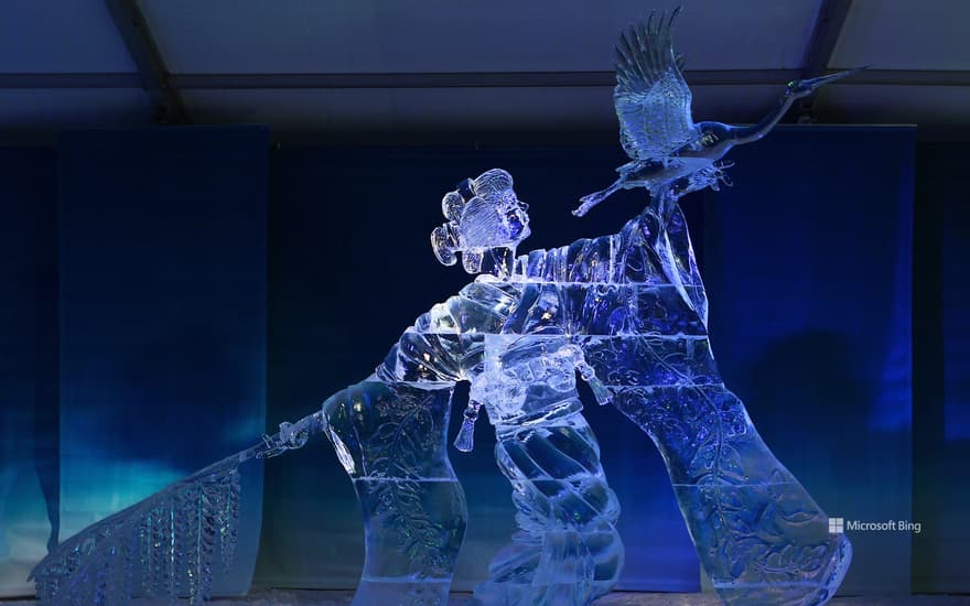 Bing Wallpaper: 'Kimono' sculpted by Hiroaki Kimura and Masaki Takahashi of Japan, Winterlude 2010